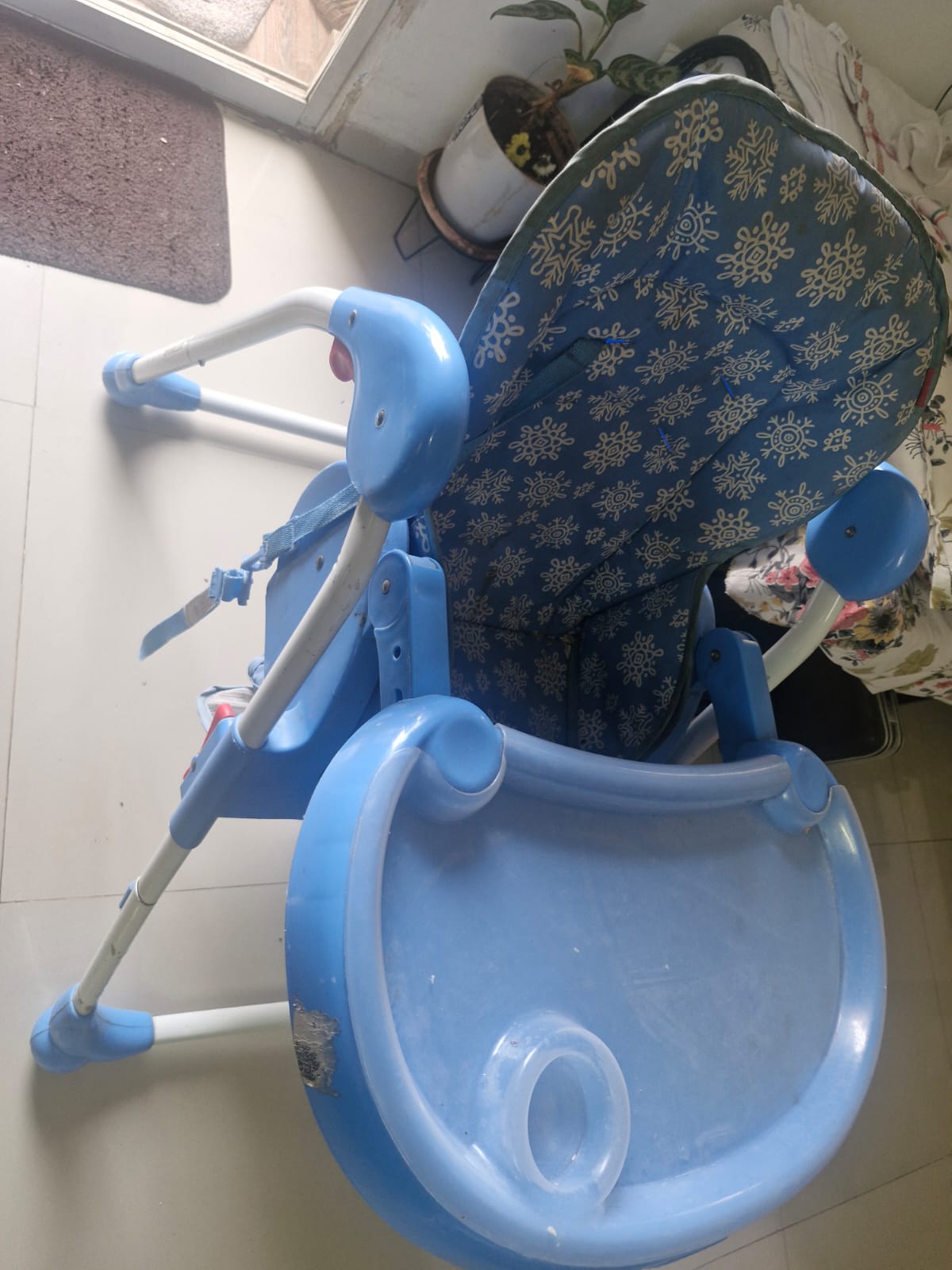 BABYHUG High Chair