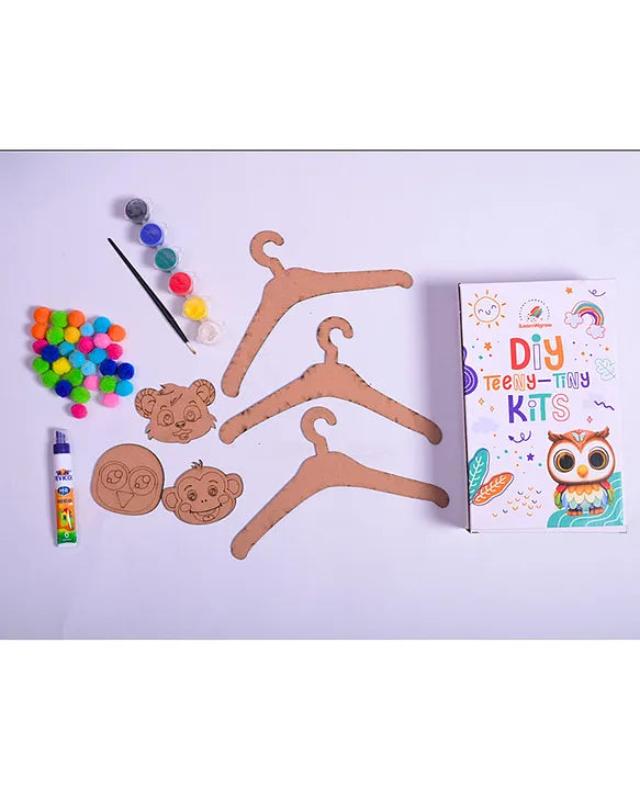 ilearnngrow Teeny Tiny DIY Hanger Set Of 3
