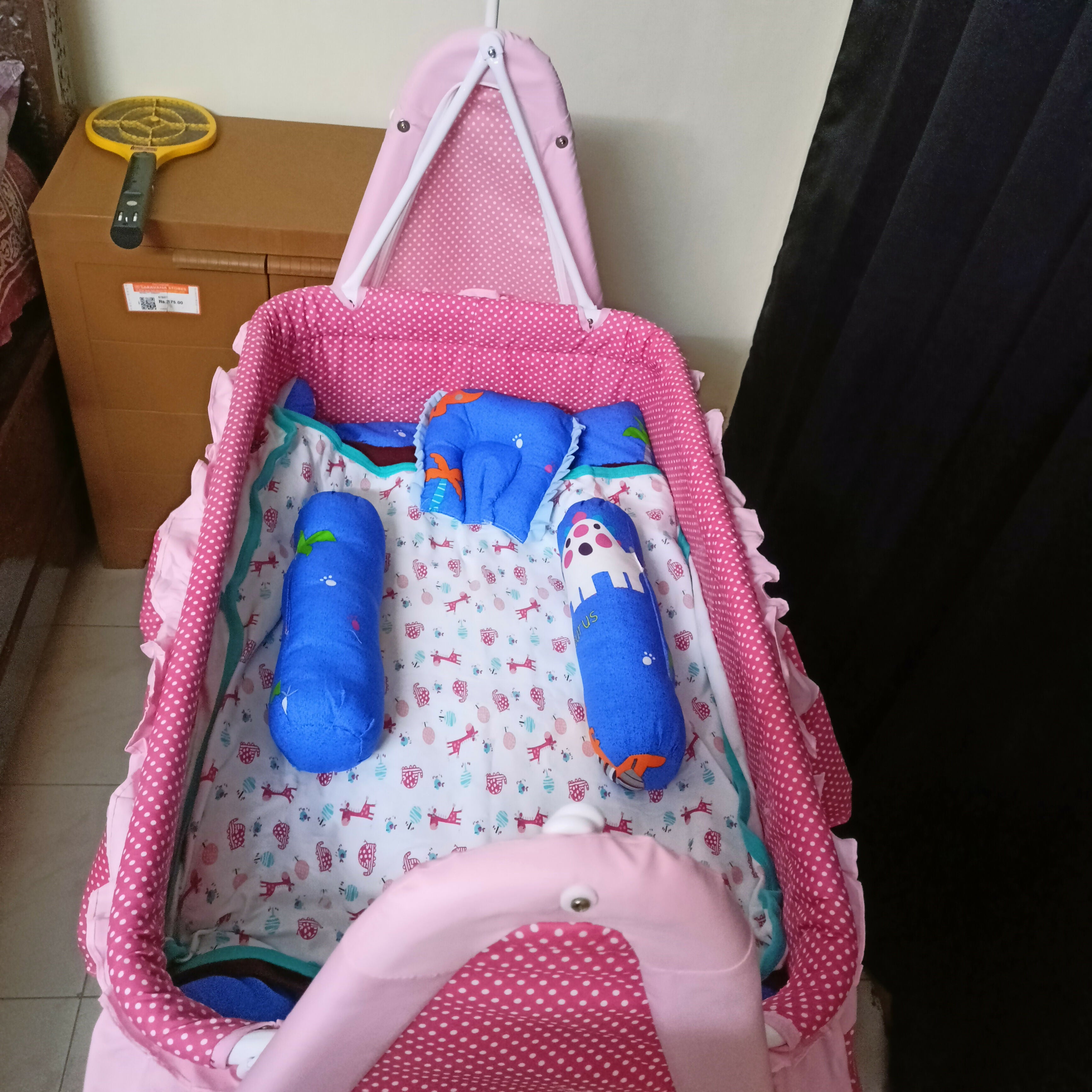 BABYHUG Angel Dreams Baby Cradle With Mosquito Net, Bed And Pillow