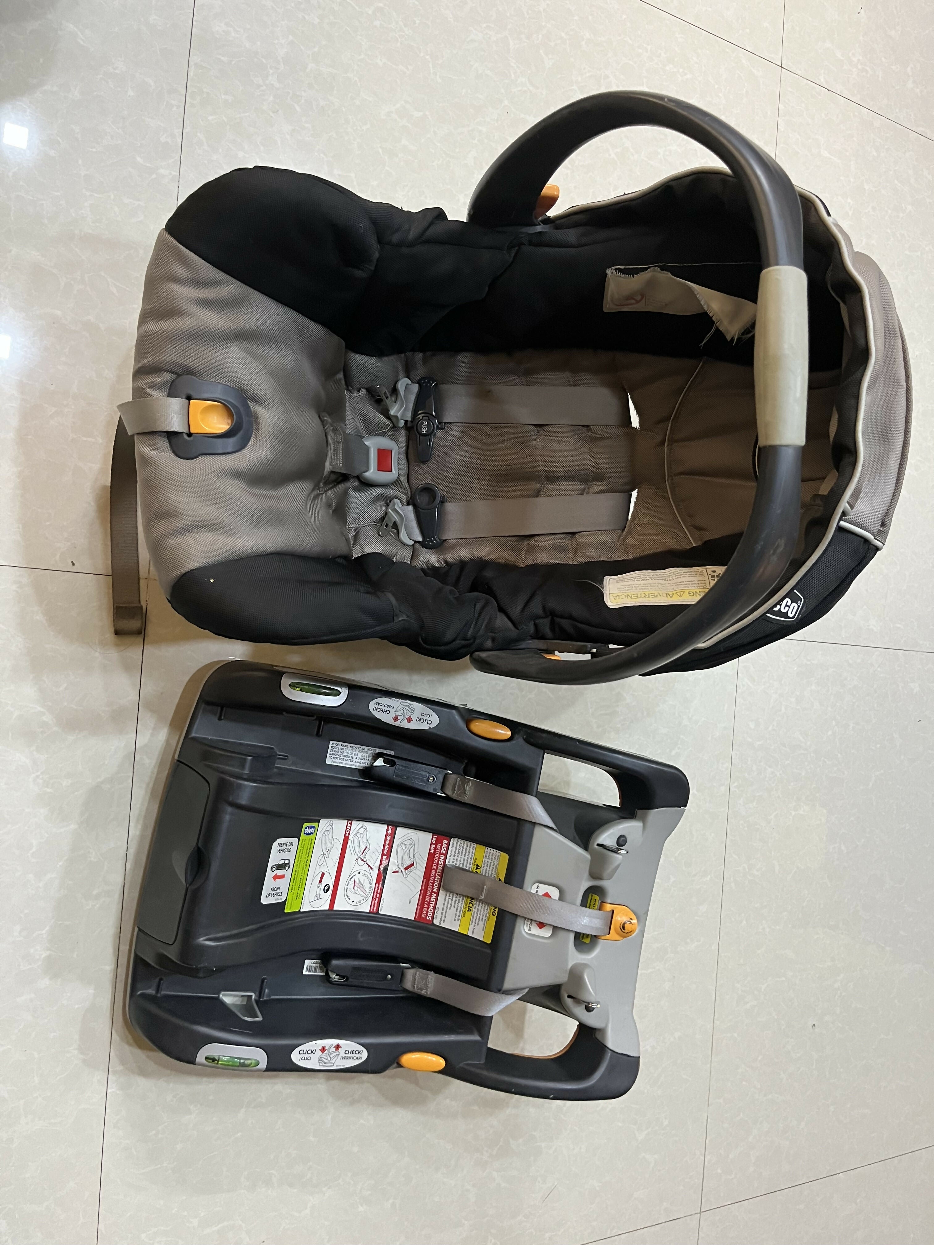 CHICCO Car Seat