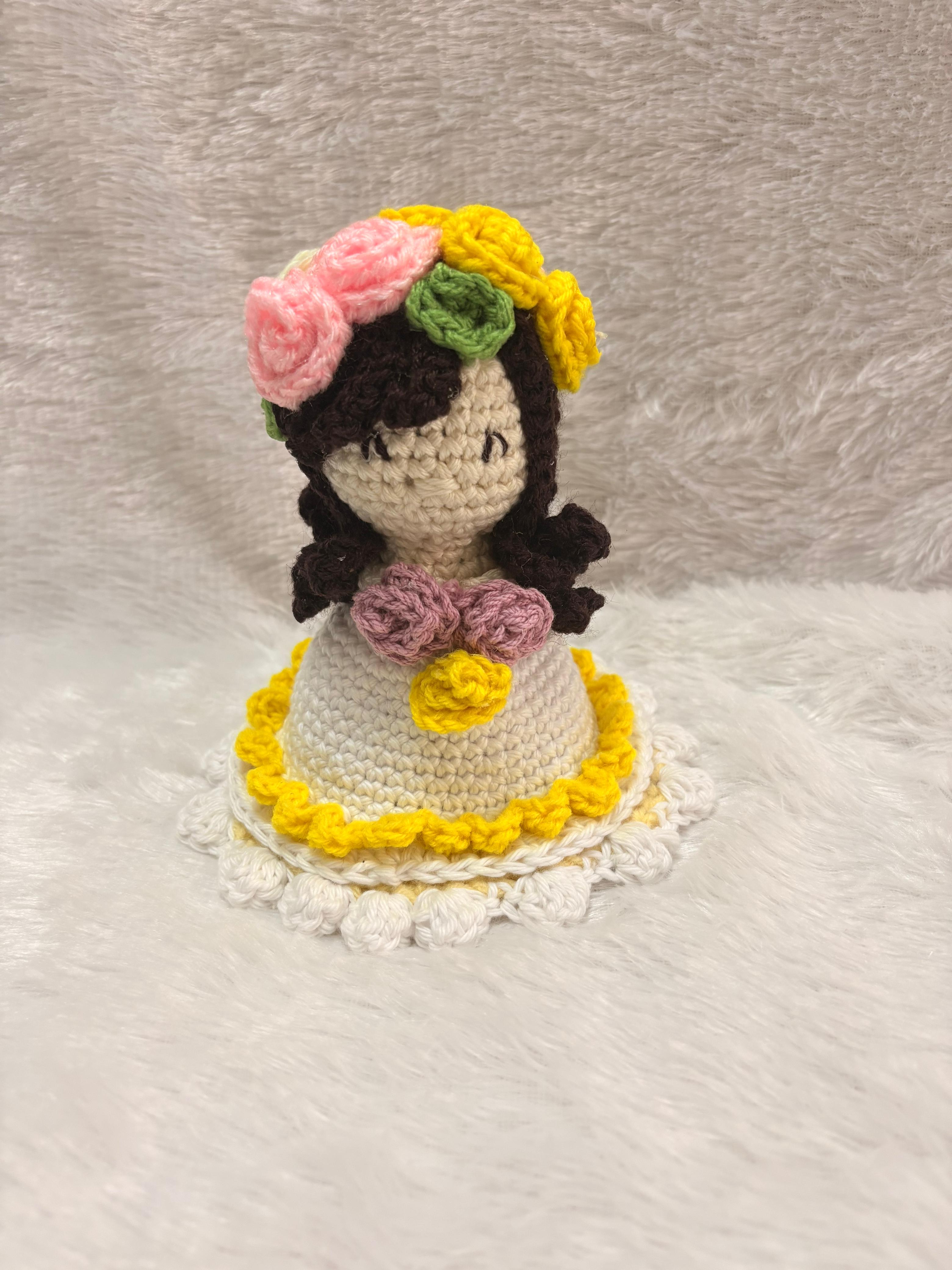 Crochet reversible doll flower bouquet.
