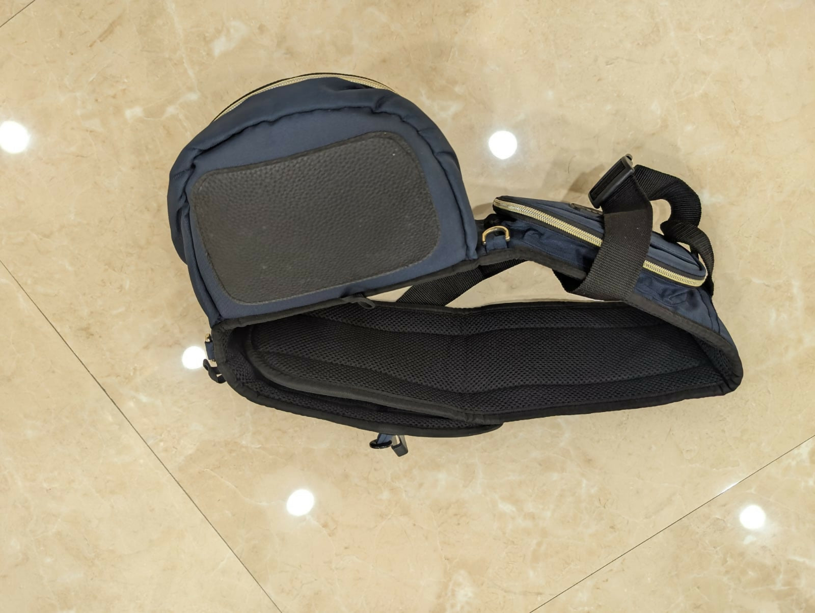 BUTT BABY Hip Baby Carrier