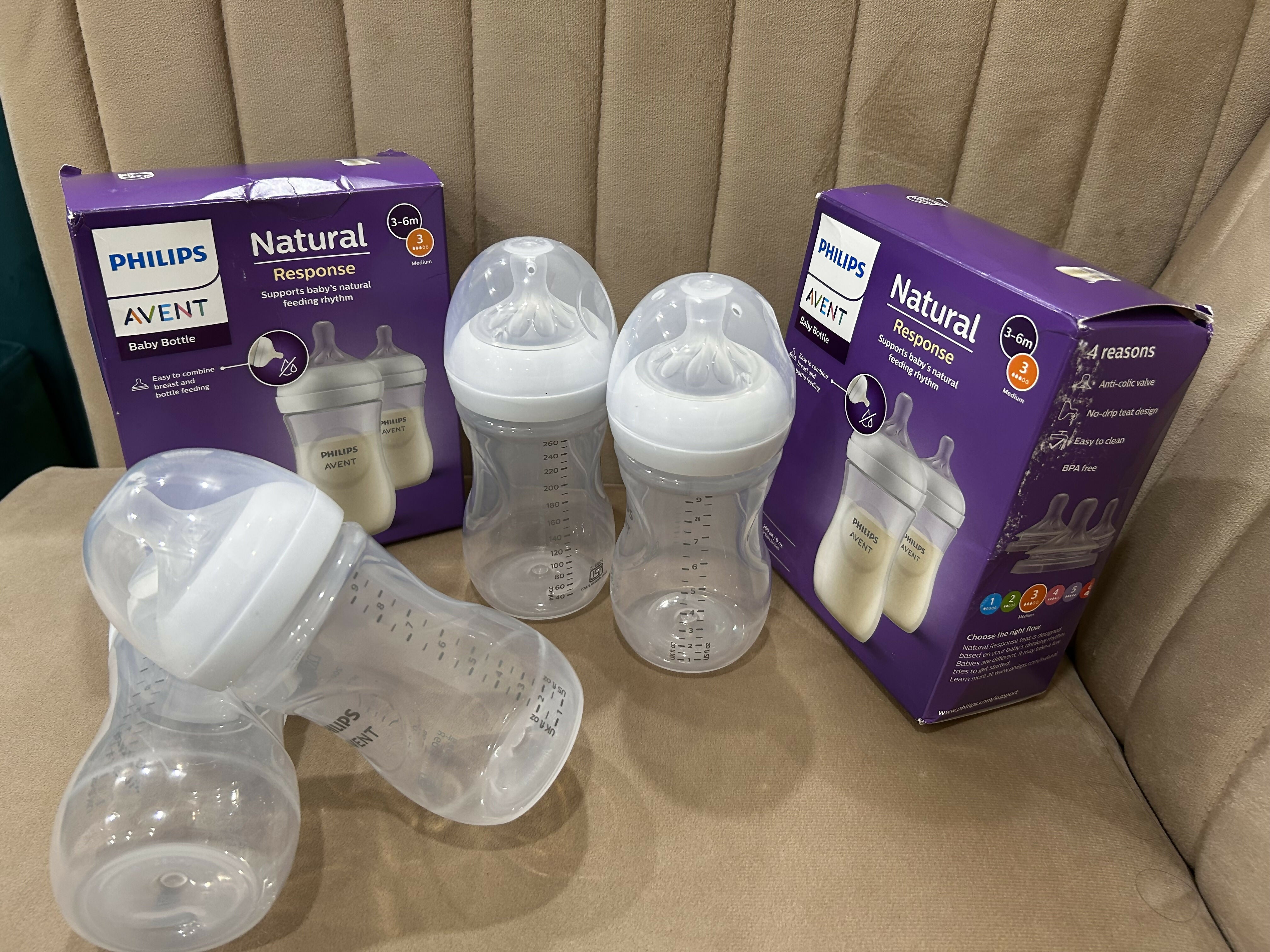 PHILIPS Avent Natural Response Baby Feeding Bottle - 260Ml Baby Milk Bottle Pack of 2 | Bpa Free for Babies 1 Month+ Teat | (Model SCY903/02)