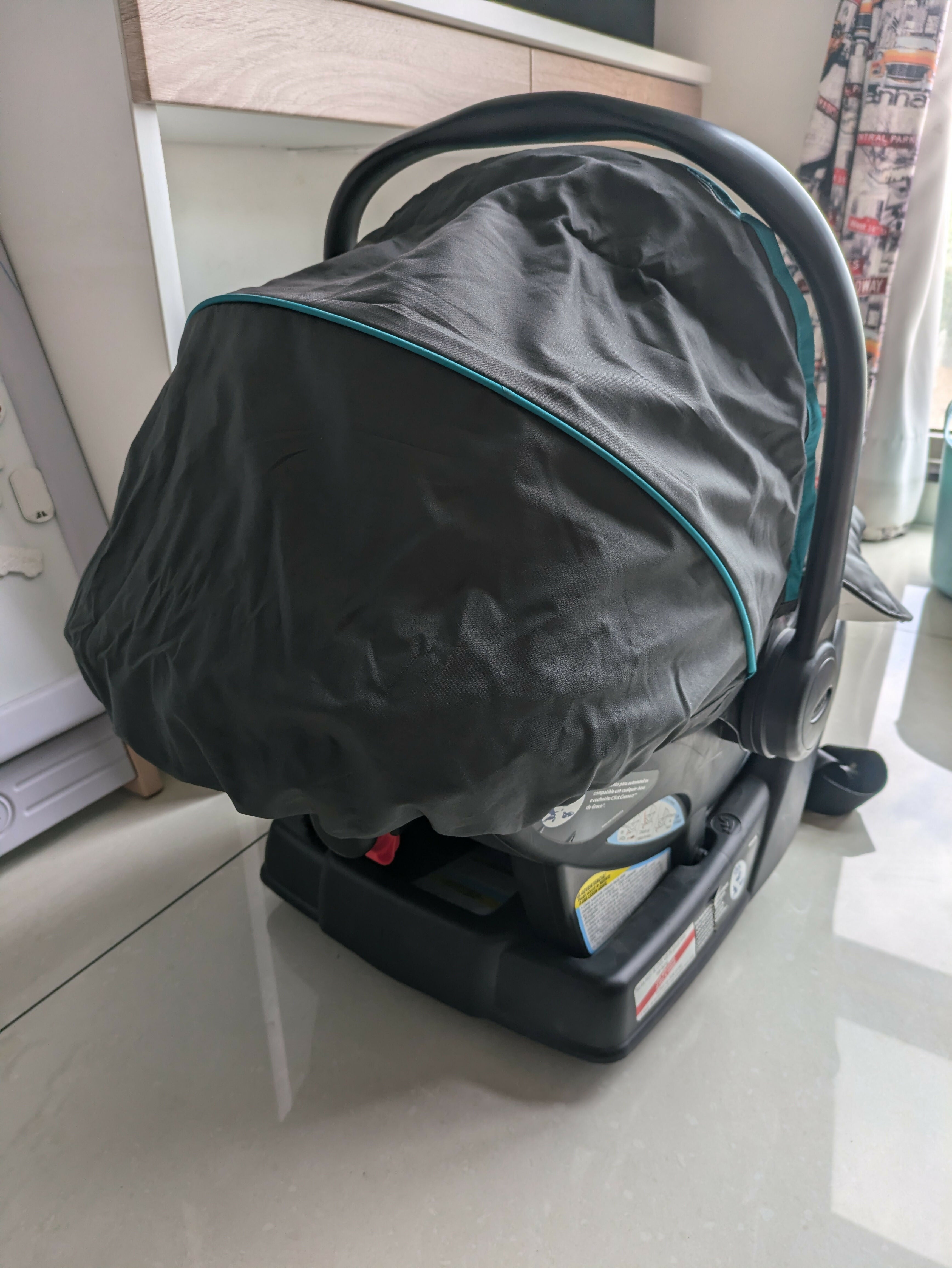 GRACO Snugride Snuglock 30 Rear-Facing Infant Car Seat