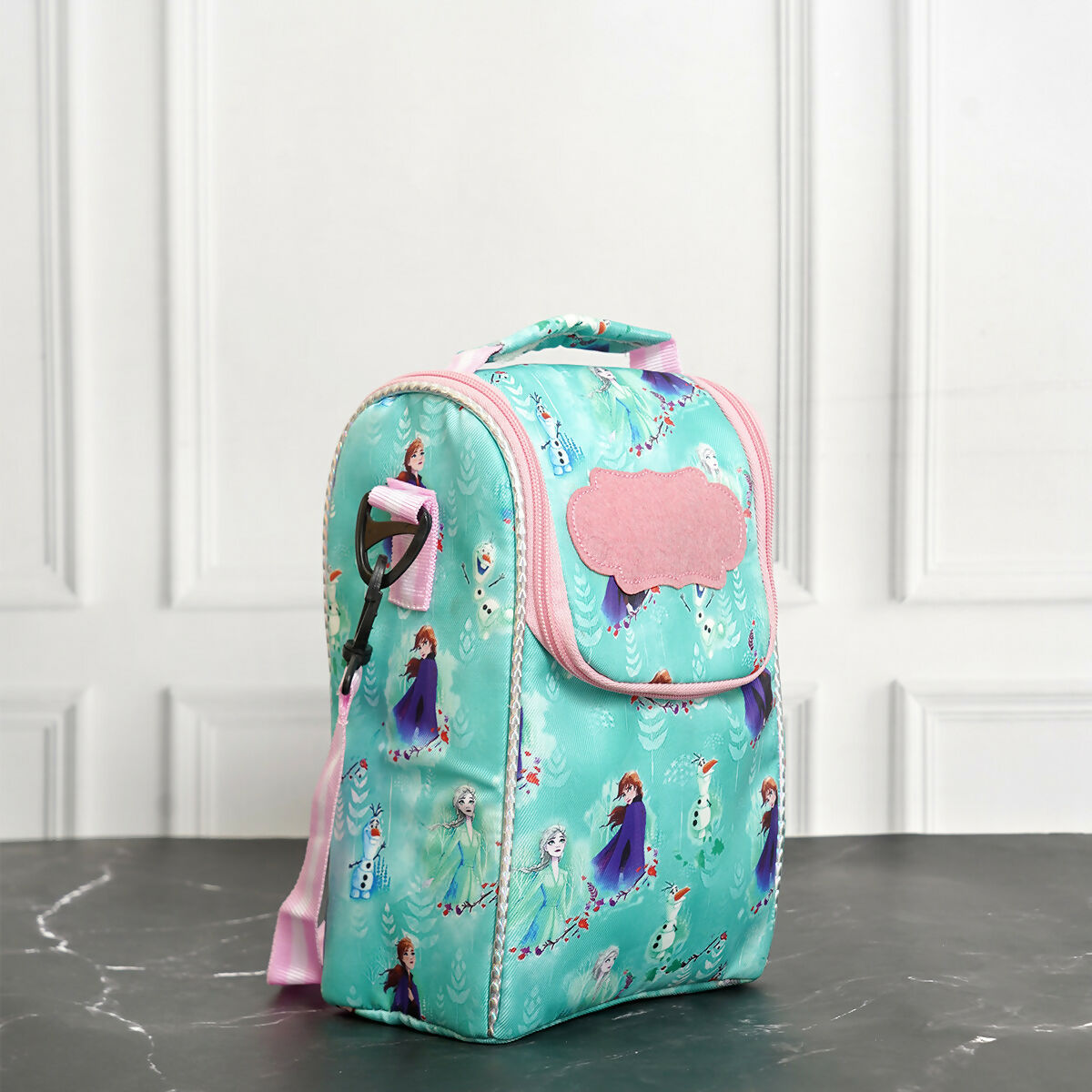 Insulated Bag is an ideal carrier bag to carry food or other items to school, college, work, picnics, and outings.