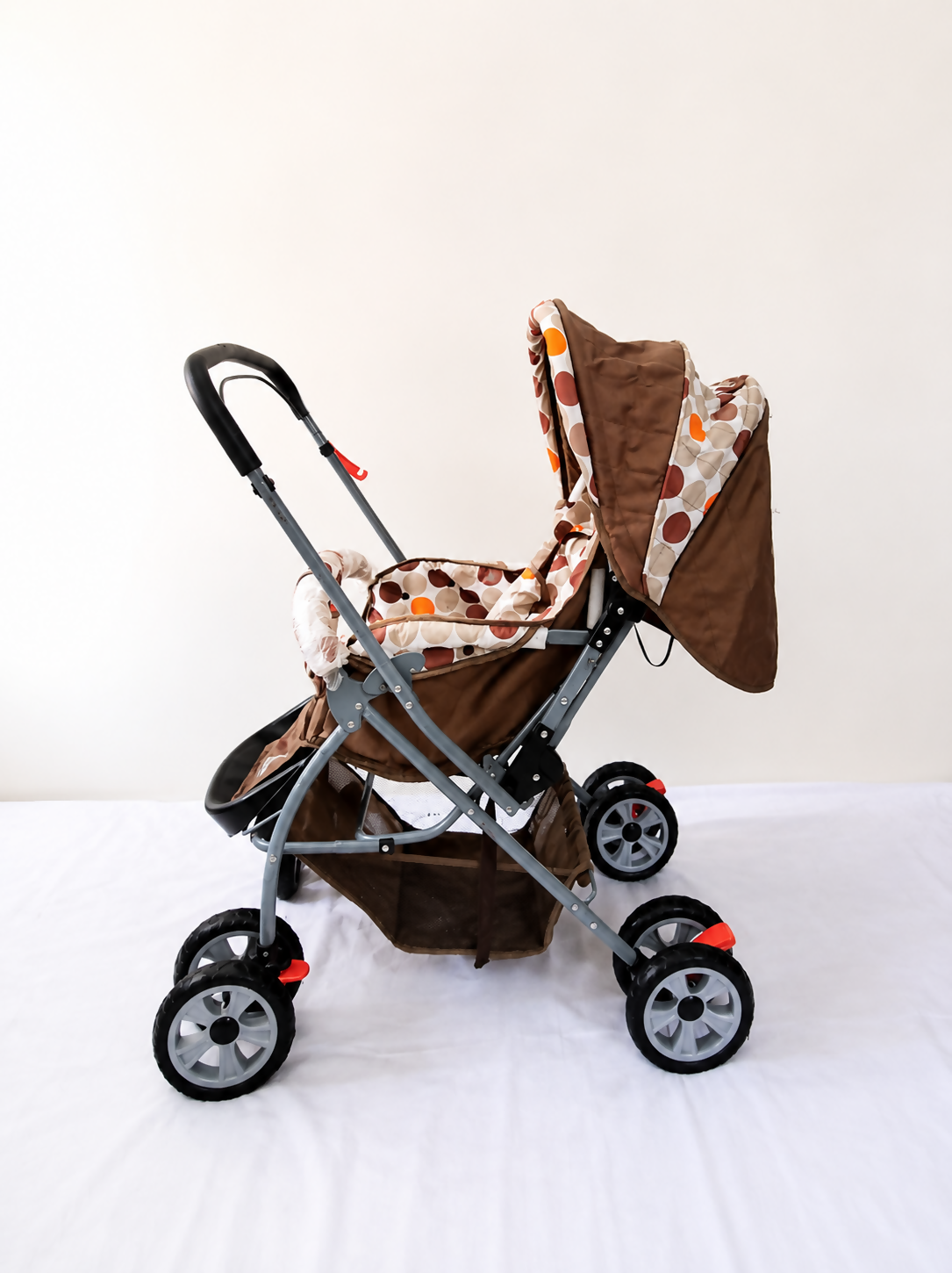 BABYHUG Cosy Cosmo baby stroller with reclining seat, foldable pram design, safety harness, smooth wheels, adjustable canopy, and comfortable travel support from newborn to tod