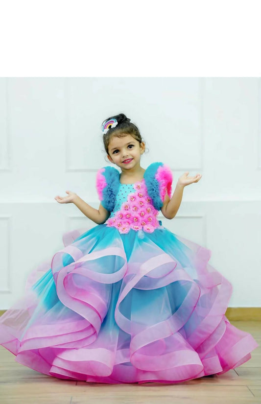 Make her first birthday unforgettable with the LI AND LI 1st Birthday Frock/Dress, a beautiful blend of style and celebration for your baby girl.