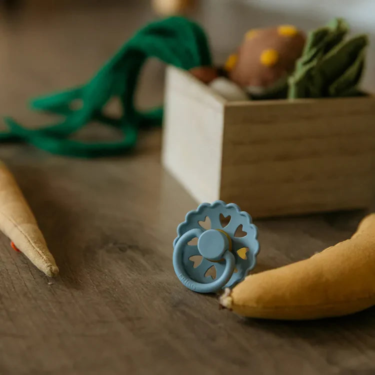 FRIGG Fairytale Latex Baby Pacifier 0-6M 1-Pack Ole Lukoie - Size 1