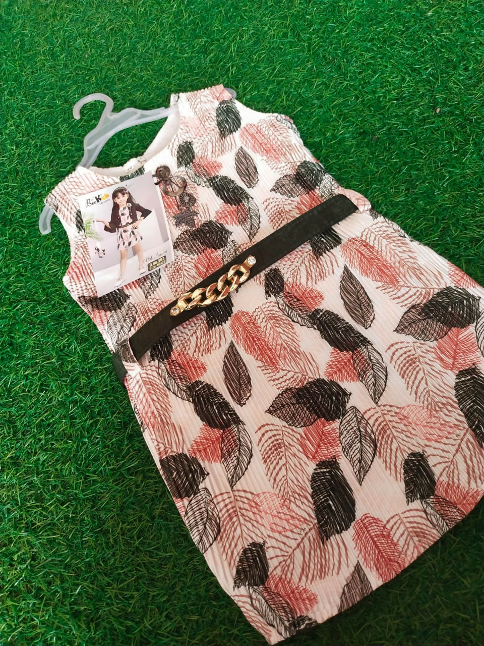 Complete your child's wardrobe with this One Piece Dress set – including coordinating leggings and a matching purse for a stylish and comfortable look, perfect for any occasion.