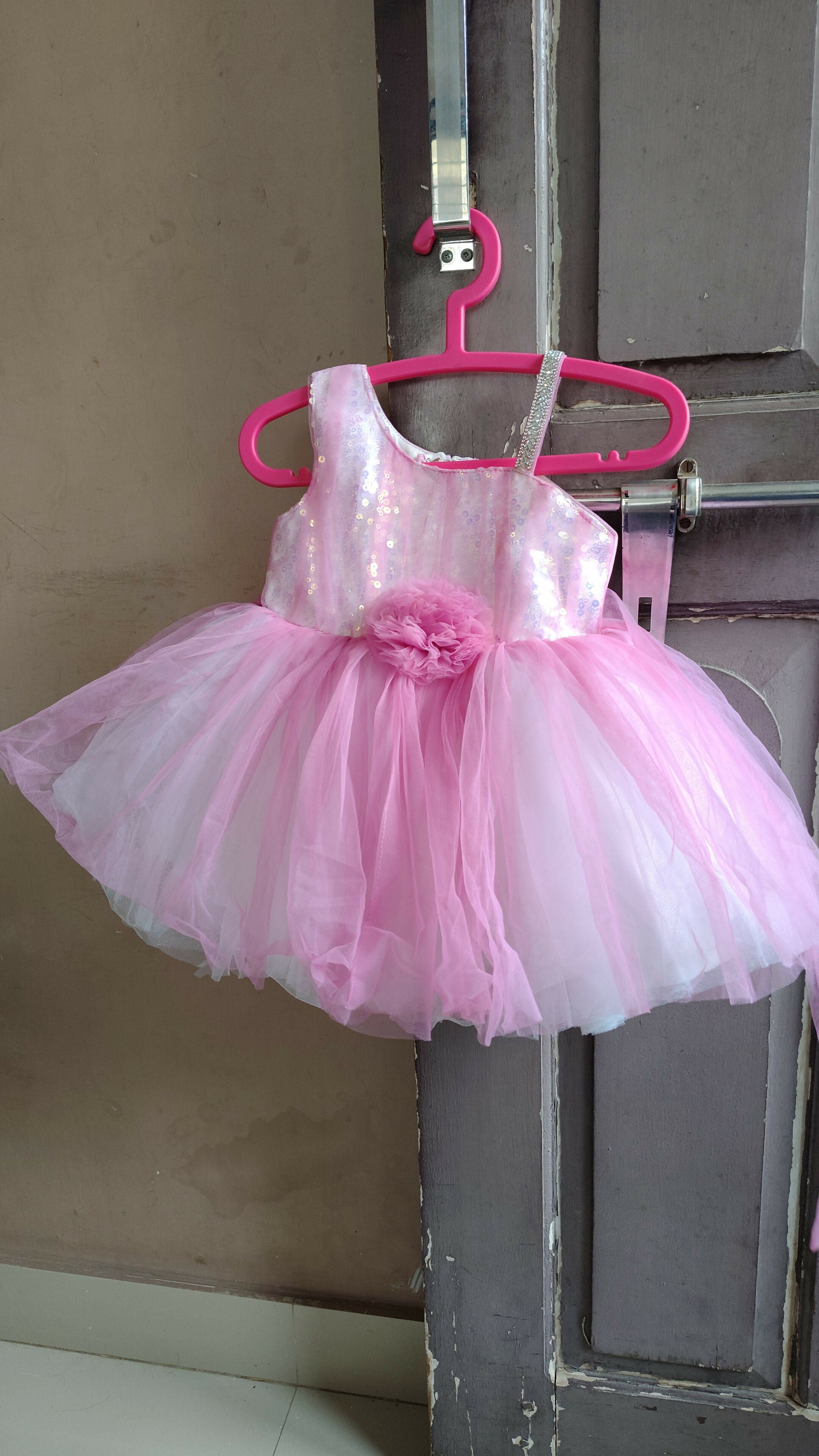 Frock Set of 3 for baby girls featuring five cute and stylish dresses with comfortable designs for everyday wear, outings, playdates, birthdays, casual occasions, and gifting.