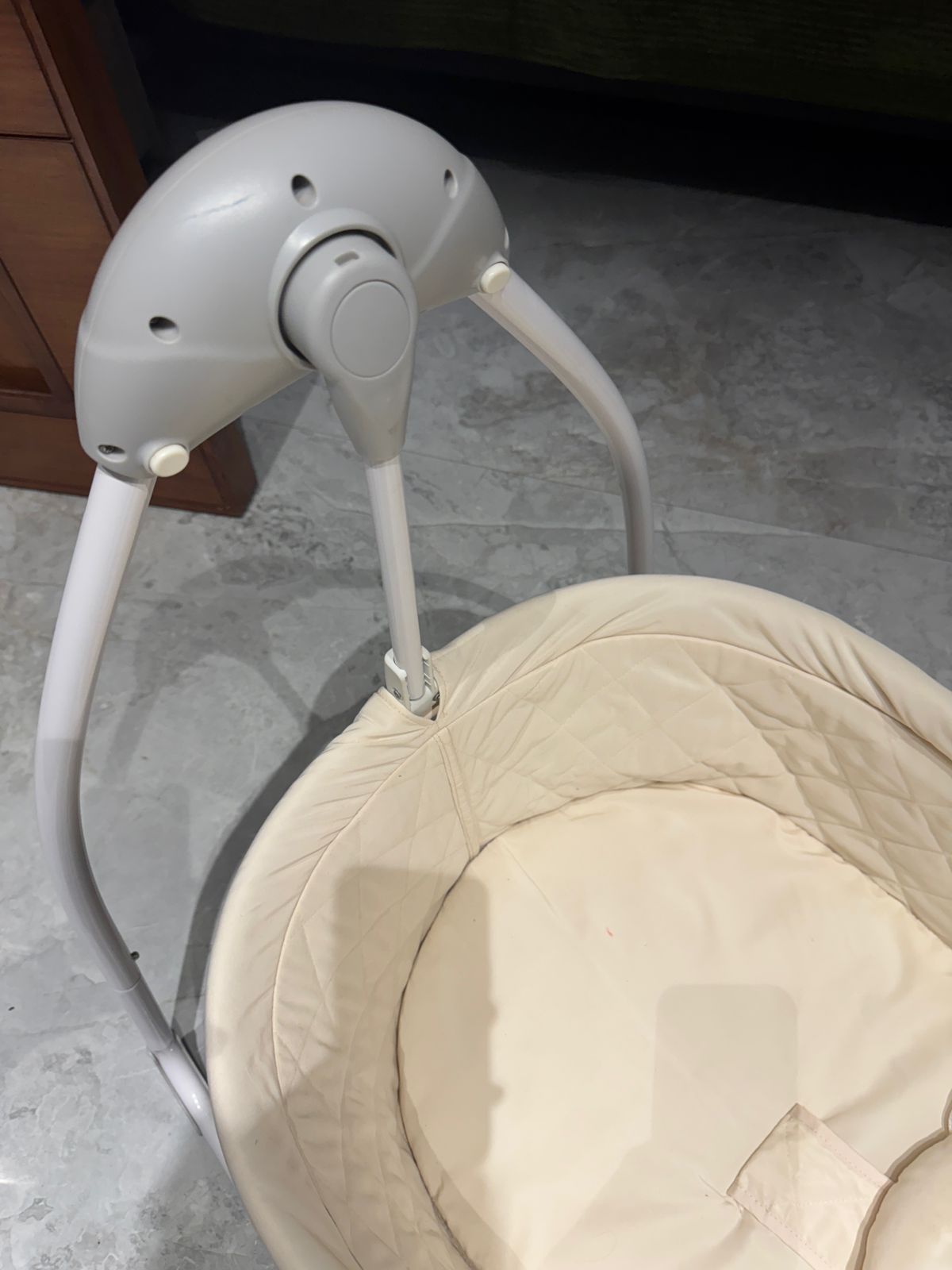 R FOR RABBIT Lullabies Automatic Baby Cradle (Cream)