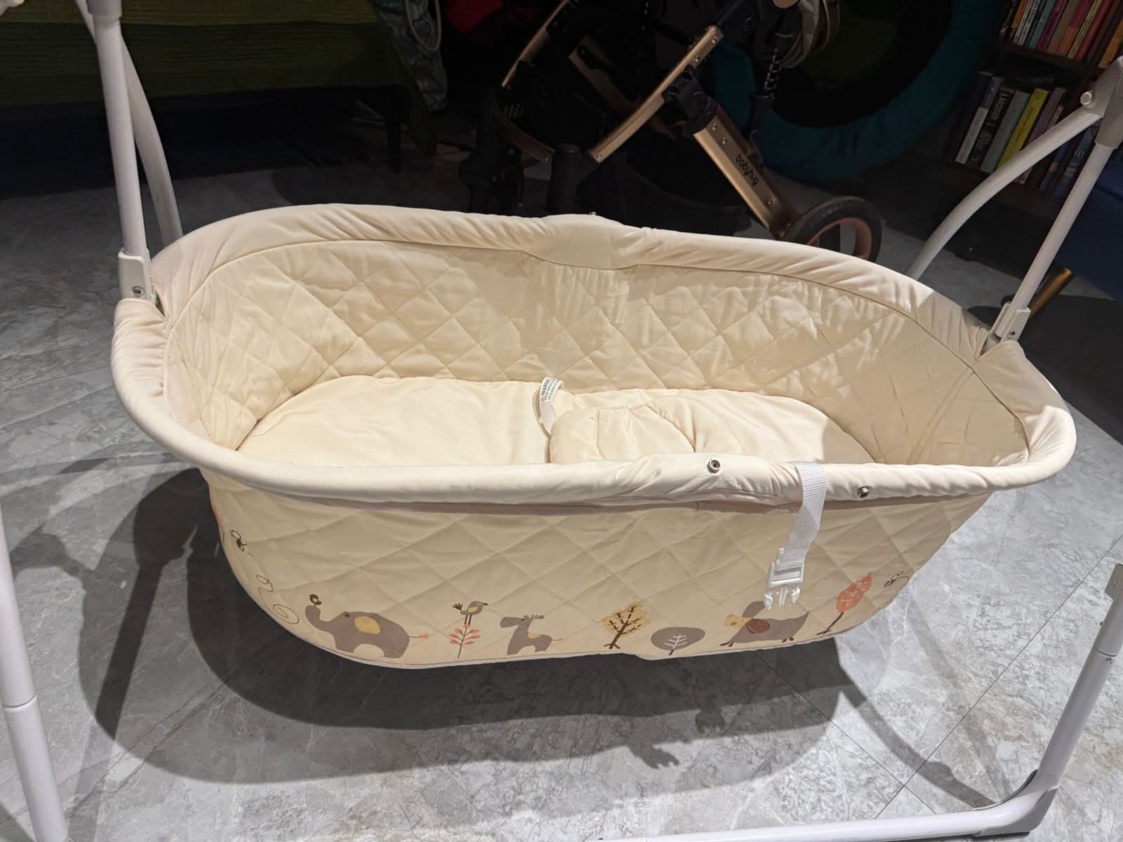 R FOR RABBIT Lullabies Automatic Baby Cradle (Cream)