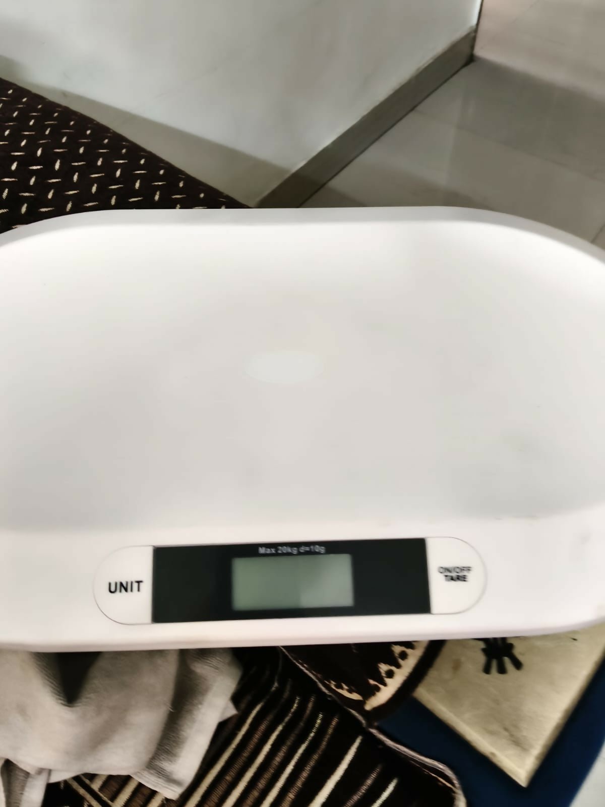 Baby Weighing Scale with a digital display, accurate weight measurement, stable platform, easy-to-read screen, and durable design for tracking your baby's growth and development.