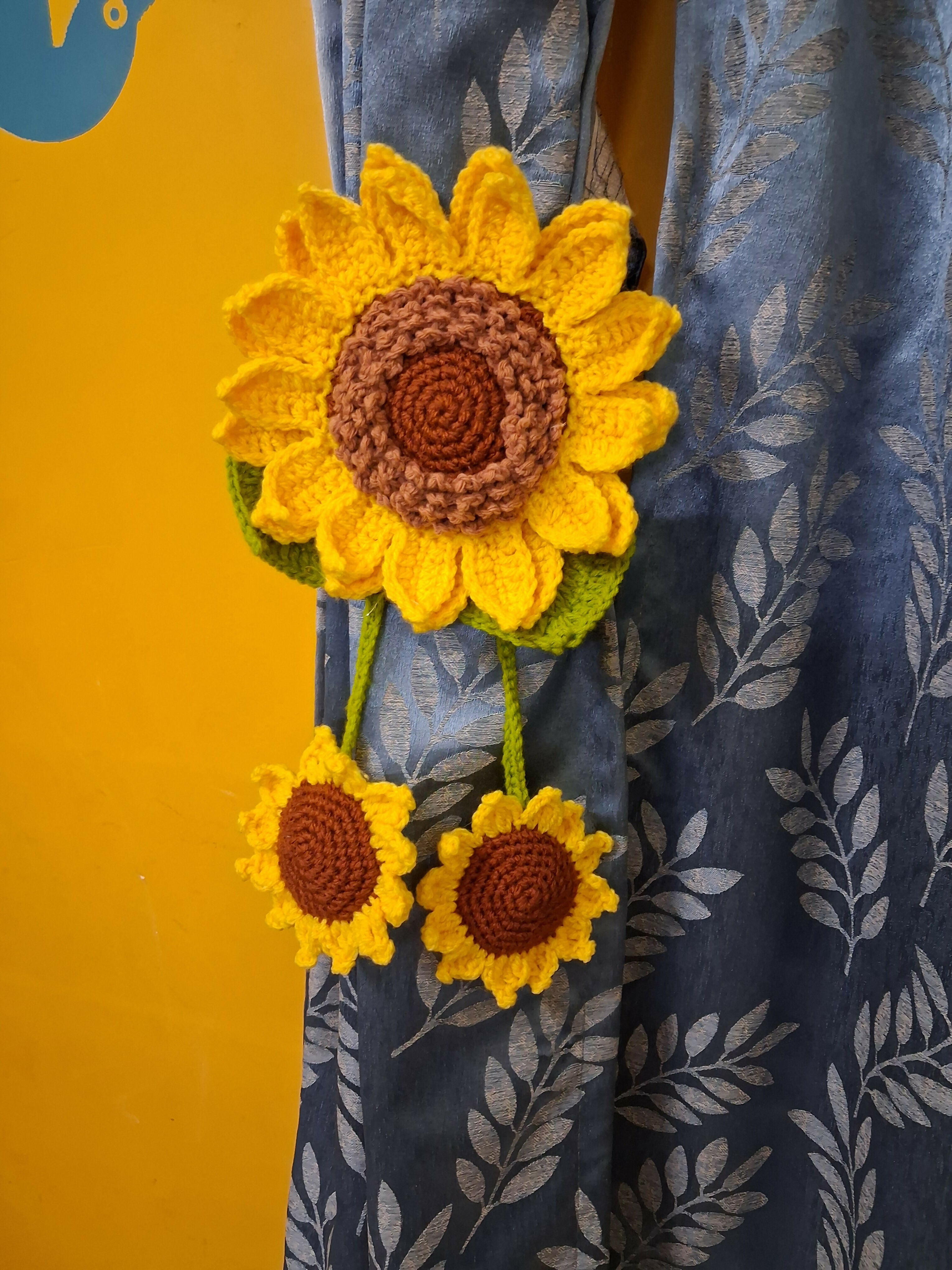 Crochet curtain holder