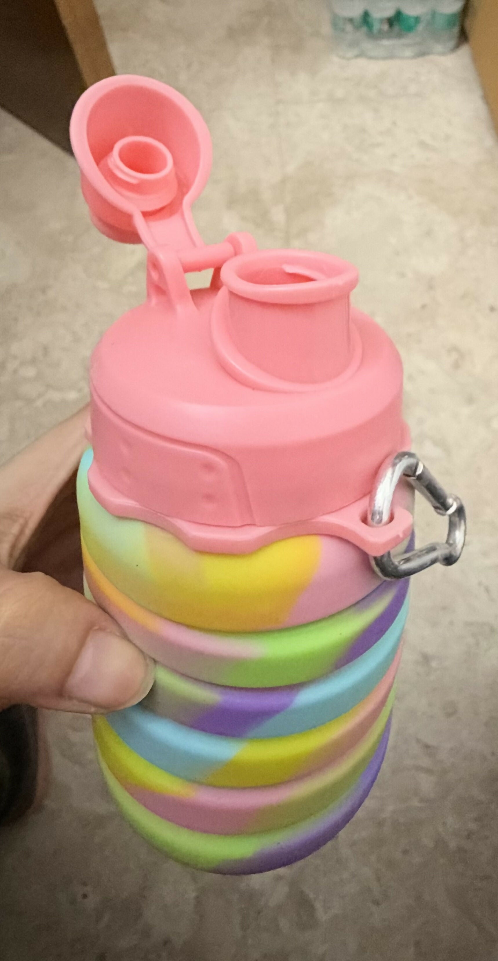 Water Bottles for Kids featuring a practical, easy-to-carry design for everyday hydration at school, daycare, travel, sports, picnics and outdoor activities.