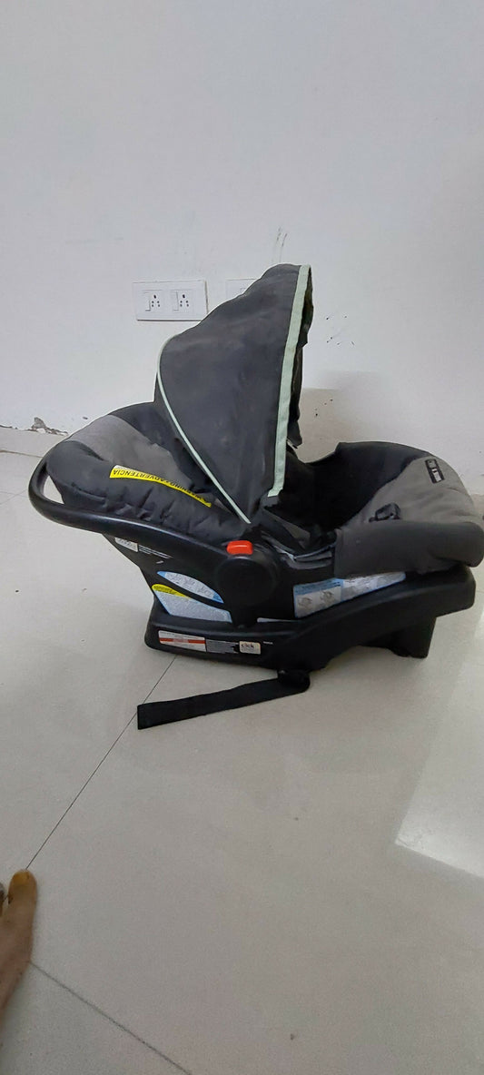 GRACO Snugride 30 Car Seat