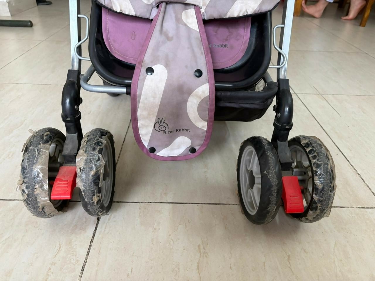 R for Rabbit Lollypop Lite baby stroller/pram with lightweight foldable design, reclining seat, adjustable canopy, 5-point safety harness, smooth wheels, and storage basket for comfortable everyday travel.