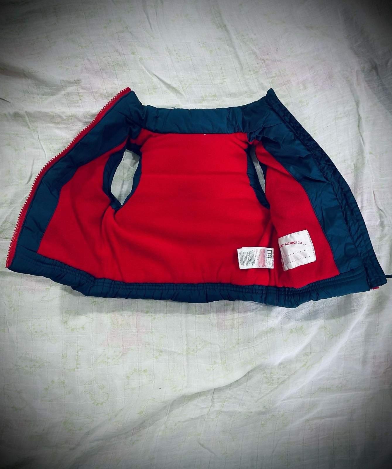 Half Winter Jacket – Lightweight, stylish warmth for everyday winter comfort.