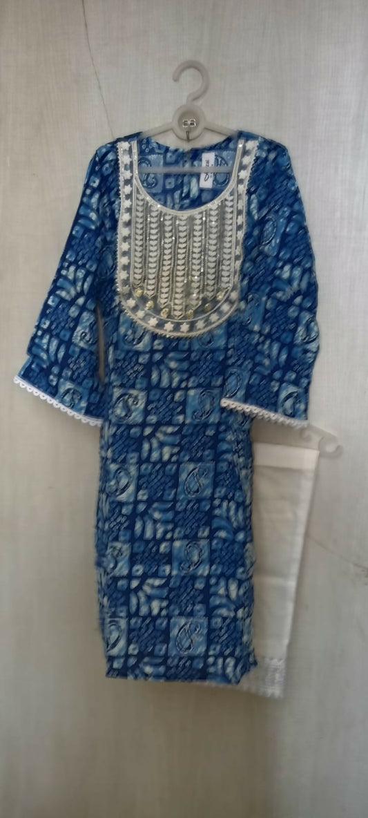 Elevate your everyday style with our Beautiful Blue Color Kurti and Pant Set, offering versatility and elegance for any occasion.