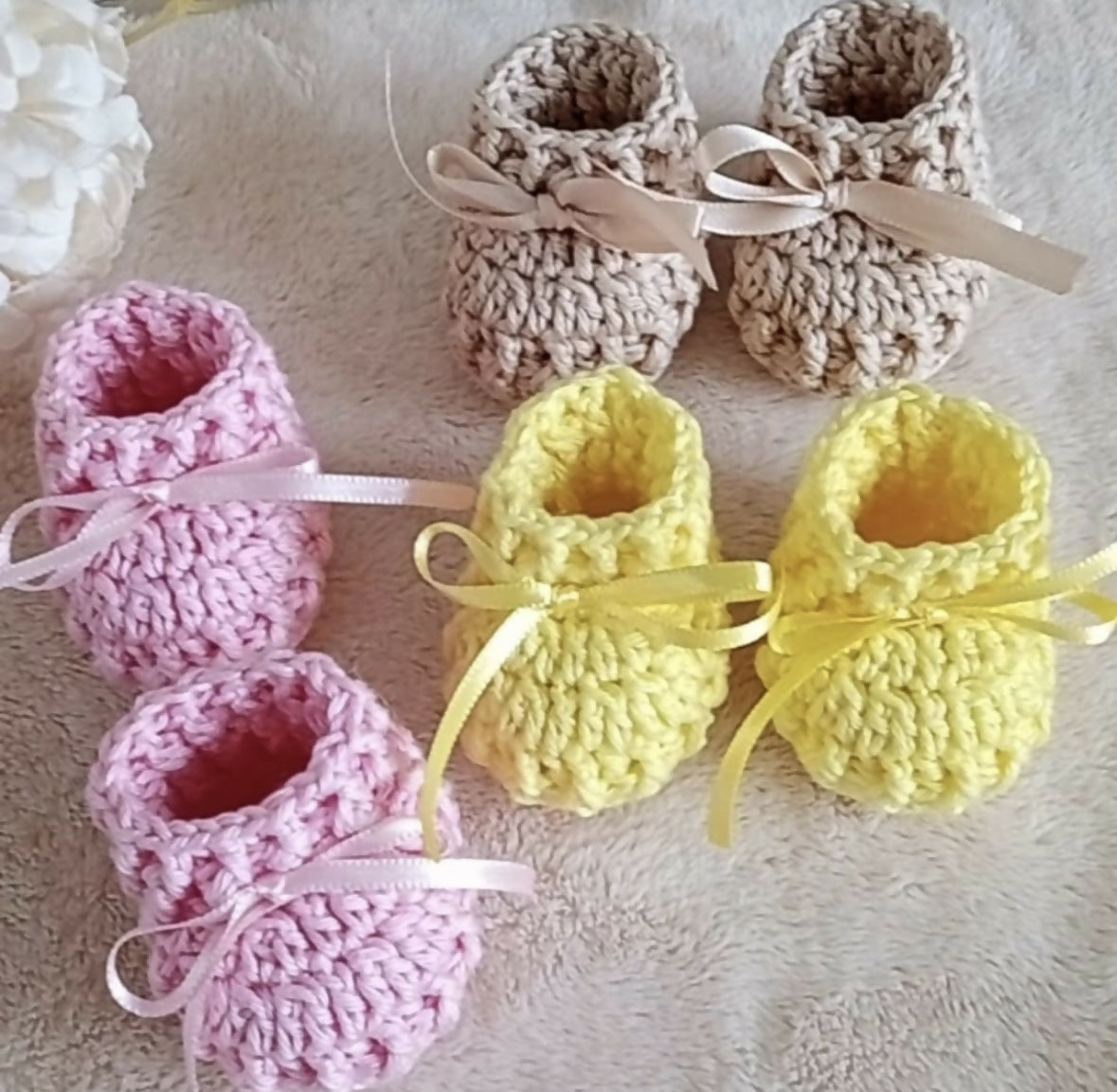 Crochet baby girl shoes