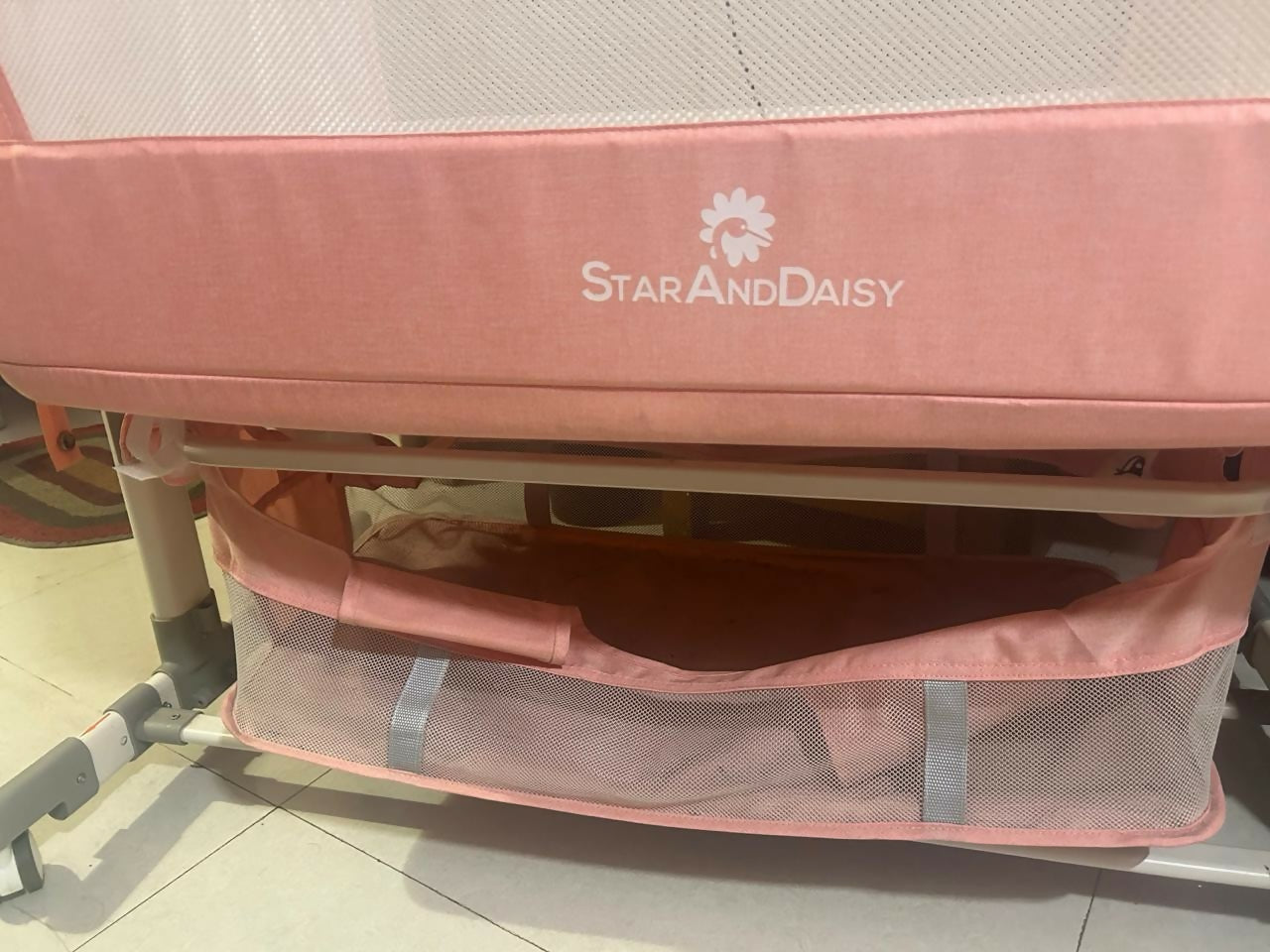 Star and Daisy Automatic swing cradle