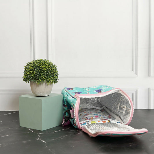 Insulated Bag is an ideal carrier bag to carry food or other items to school, college, work, picnics, and outings.