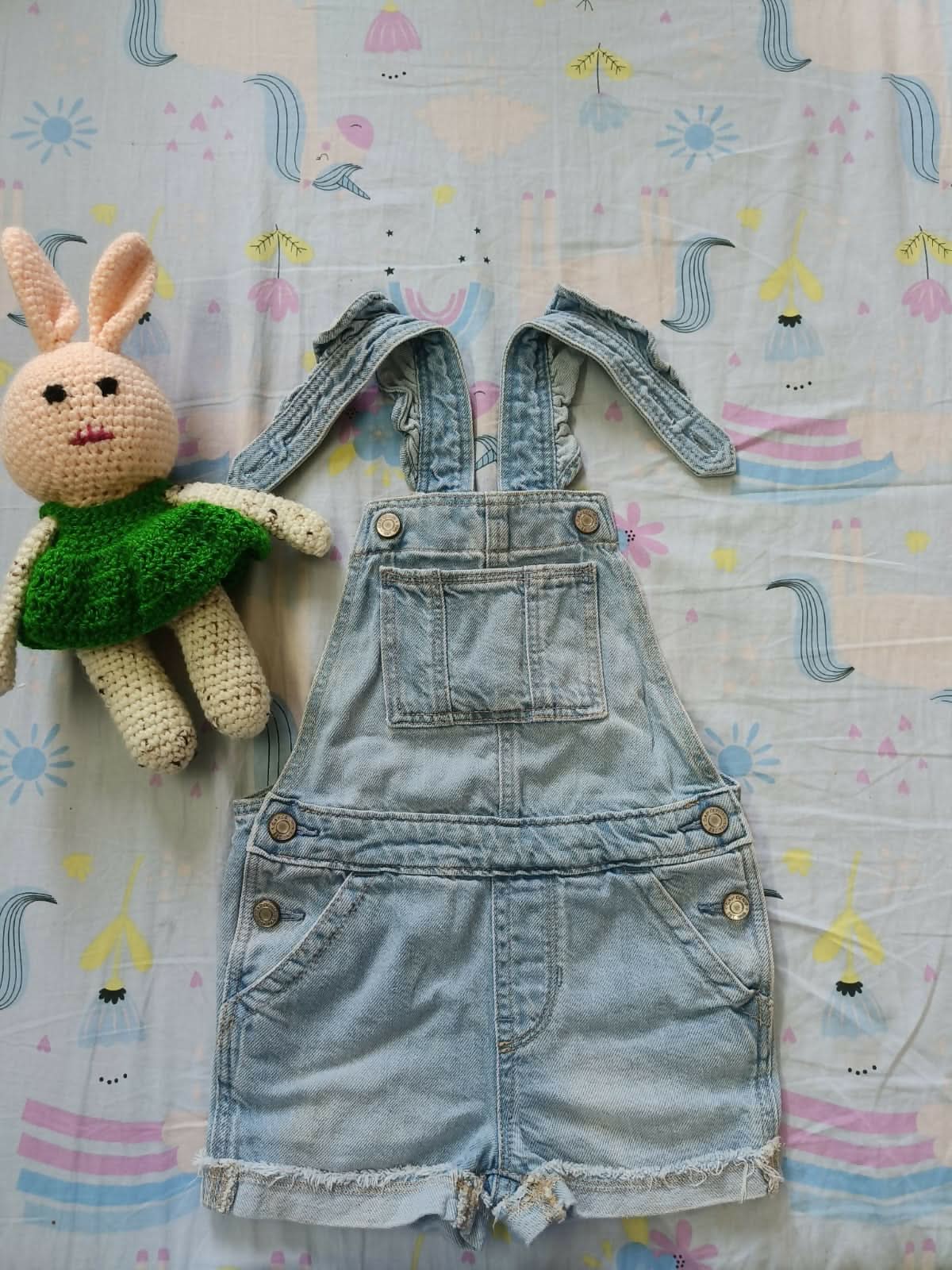 Get your baby girl ready for stylish adventures with GAP Denim Dungaree, crafted for comfort and fashion-forward charm.