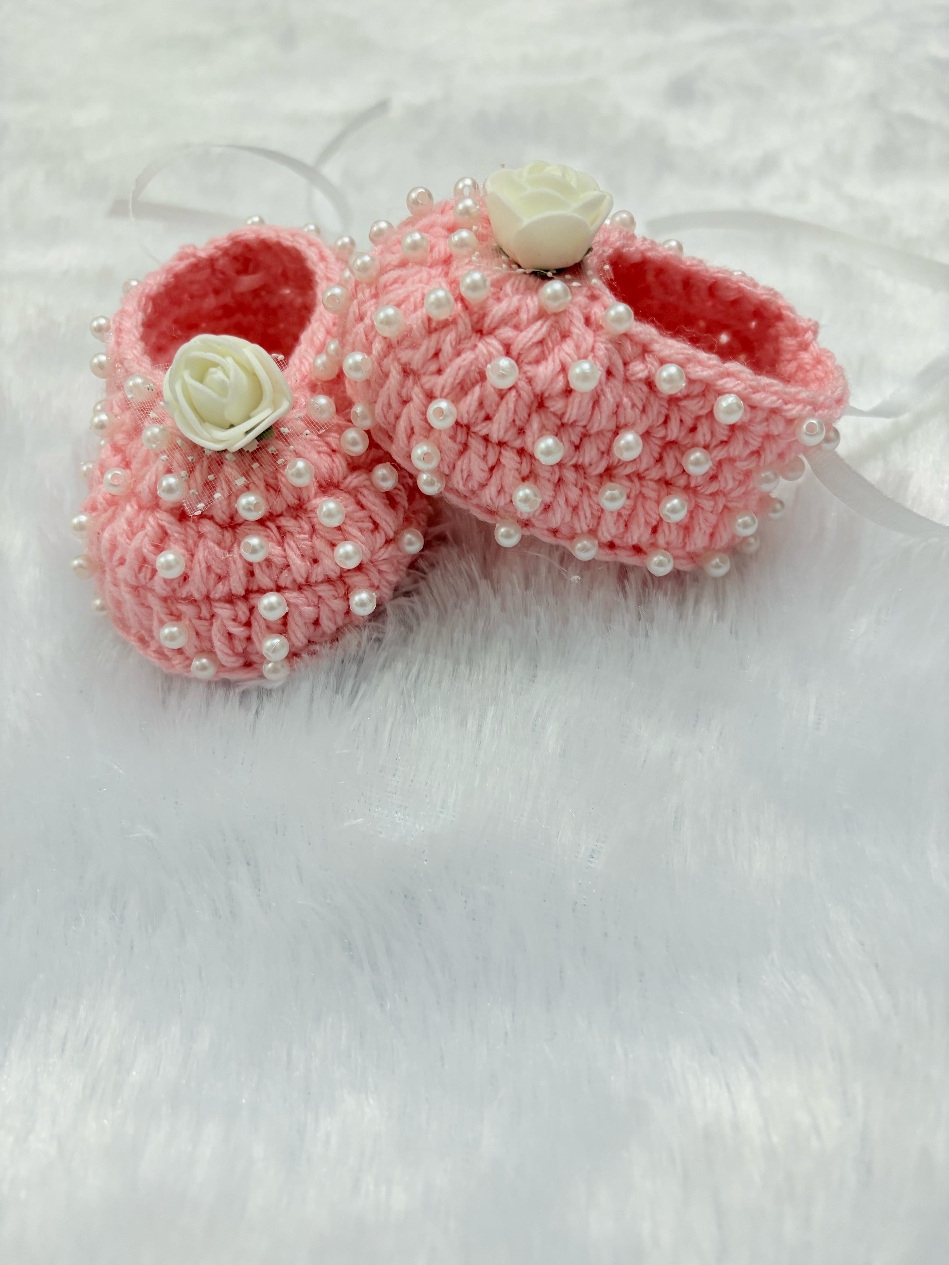 Crochet baby girl booties