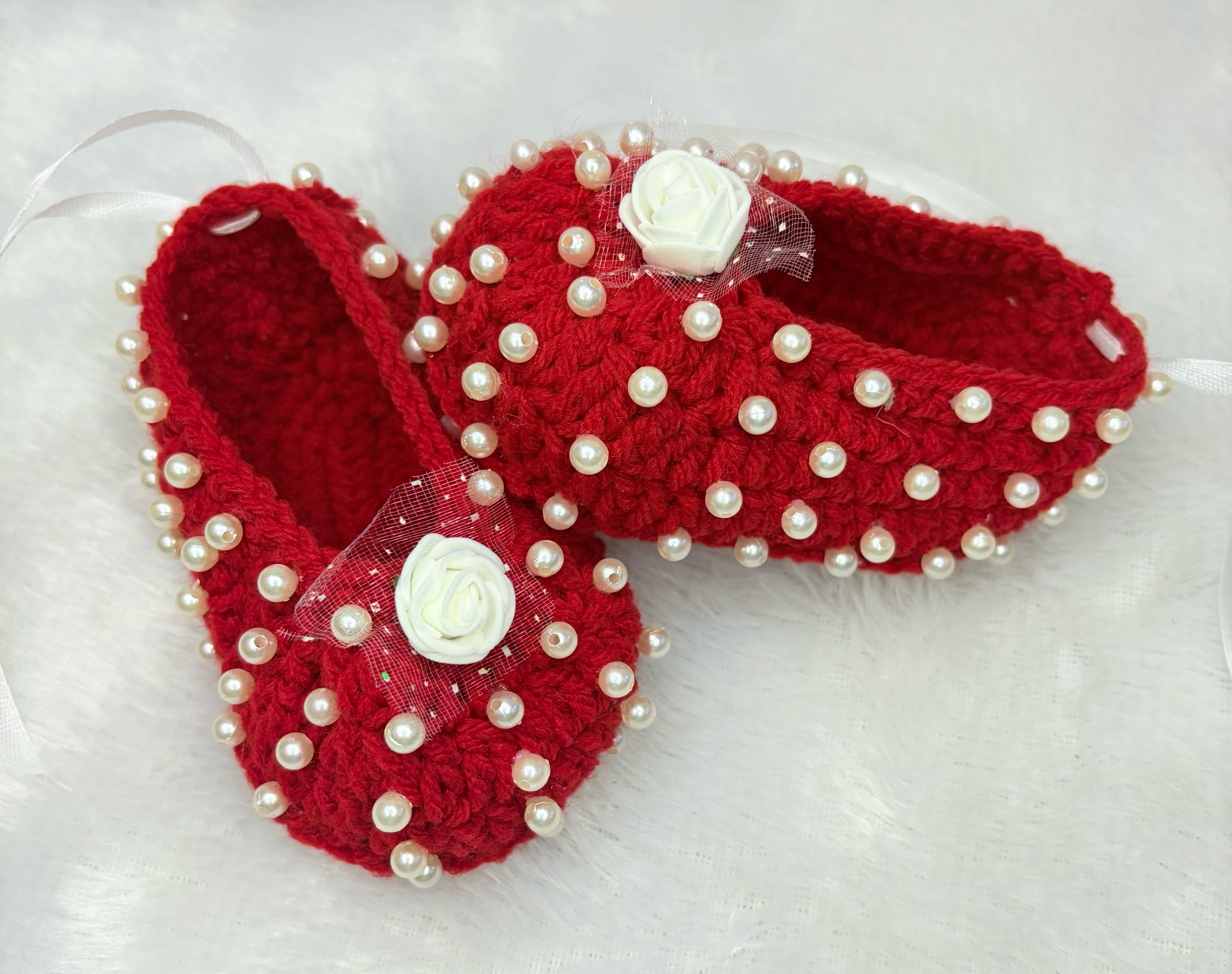 Crochet baby girl booties