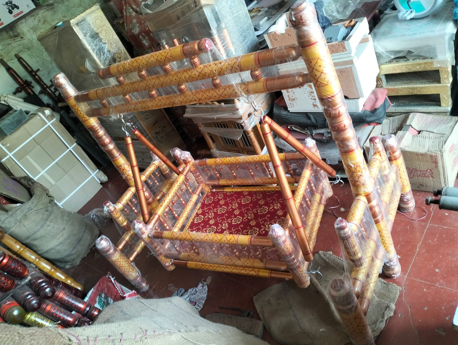 Wooden Pure Teak Wood Big Cradle With Parna