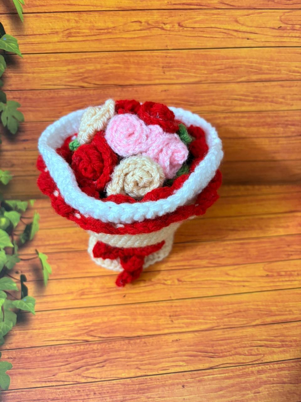 Crochet reversible doll flower bouquet.