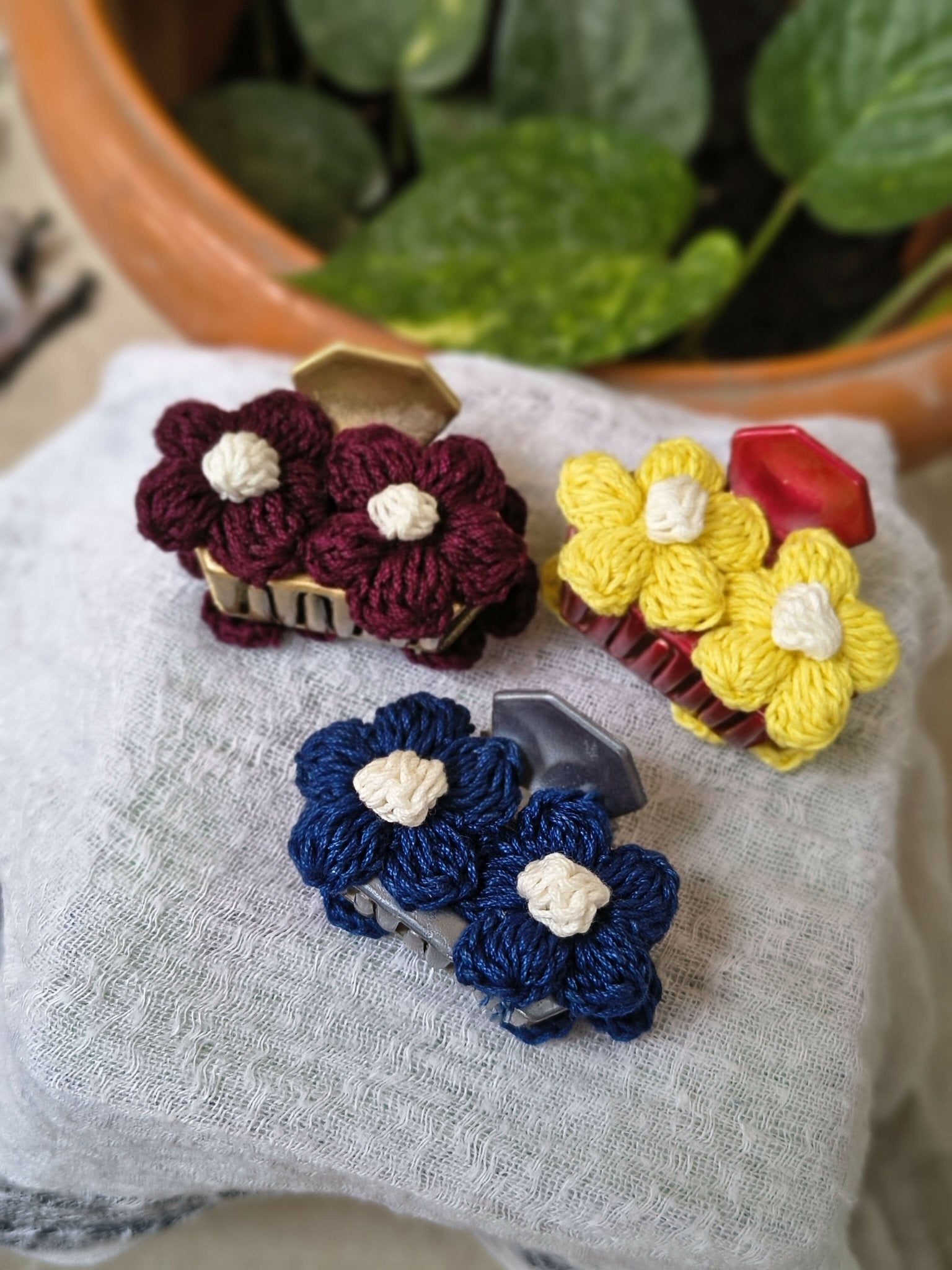 Crochet Hair Claw/ CLutcher