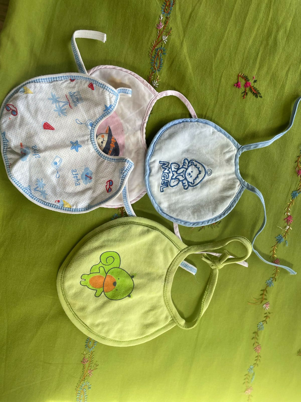 Bibs For New born - Set of 4