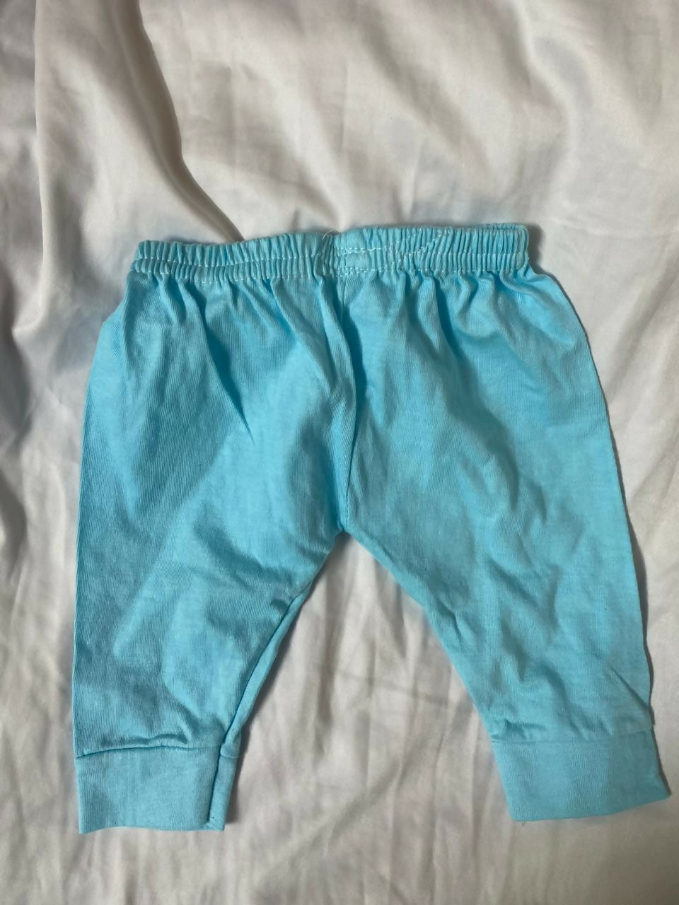 Shop our collection of Lower/Pants for babies, featuring soft fabrics, elasticized waistbands, and stylish designs for ultimate comfort and style.