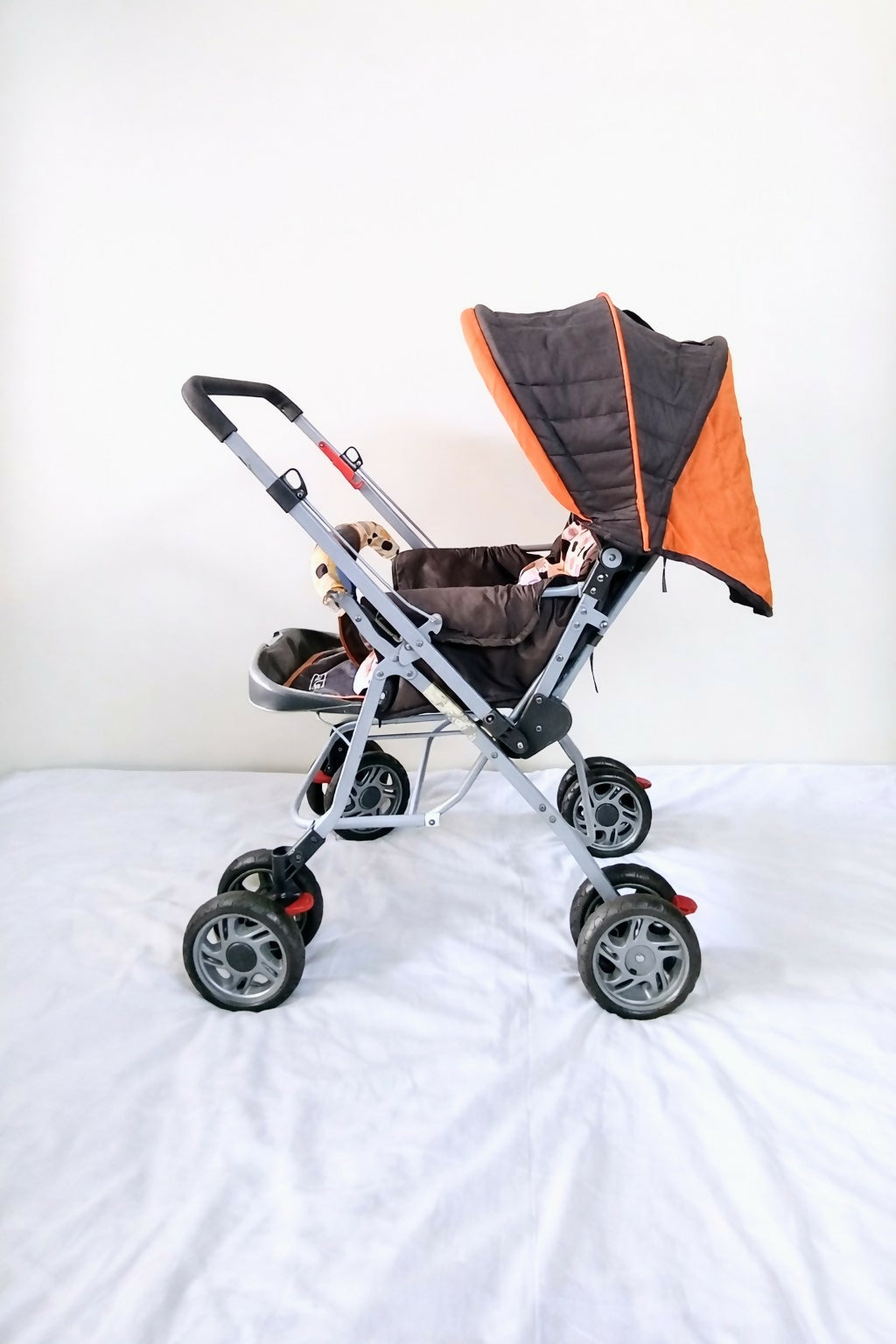 LUVLAP SUNSHINE Baby Stroller Foldable Lightweight Travel Pram Compact, orange