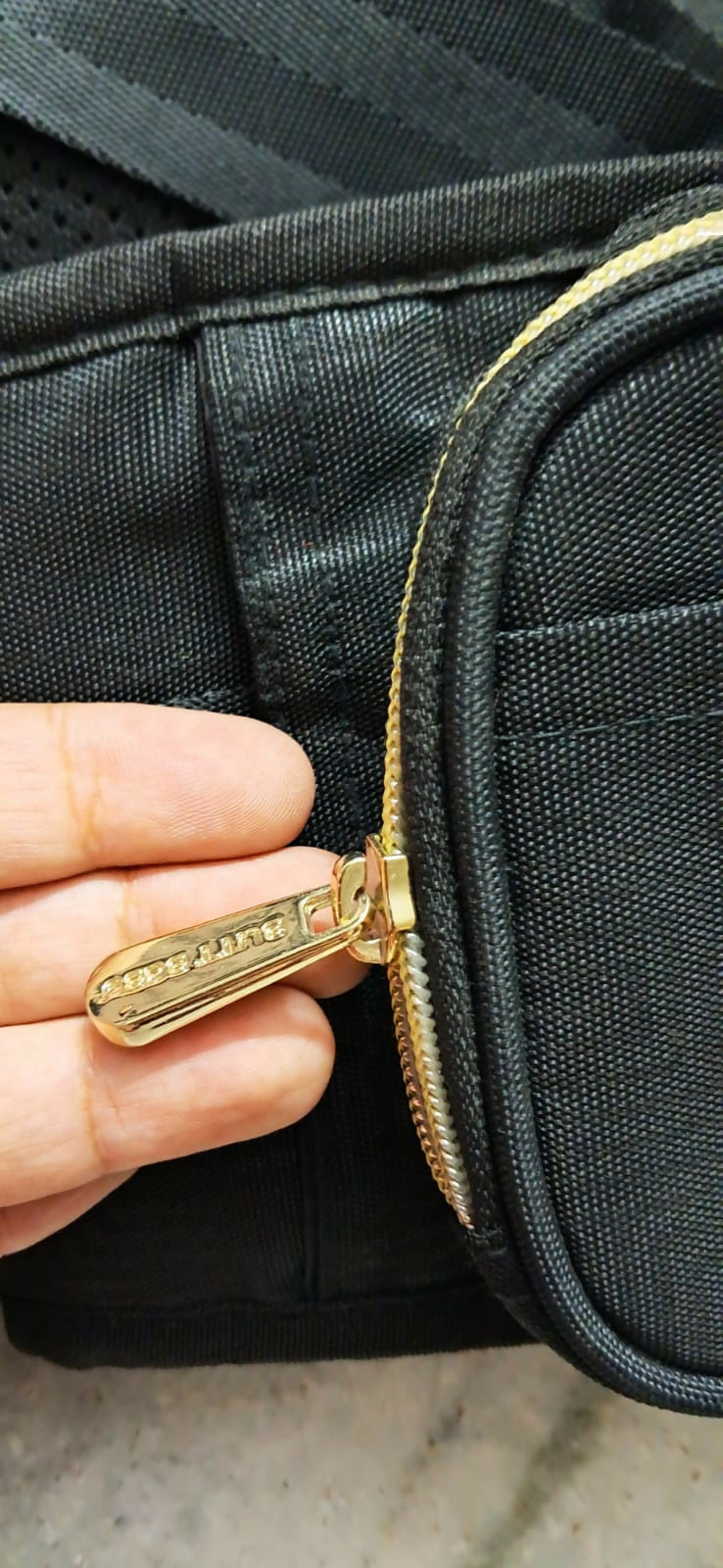 Adjustable baby carrier – safe, padded, and comfortable for everyday use.