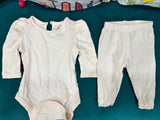 GAP Set of Bodysuit and Leggings – Comfortable & Stylish Everyday Outfit for Babies