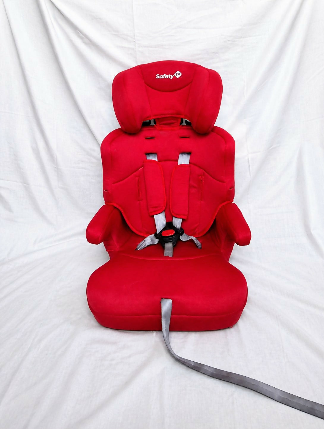 SAFETY FiRST Convertible Car Seat Booster Red 5 Point Kids Clean