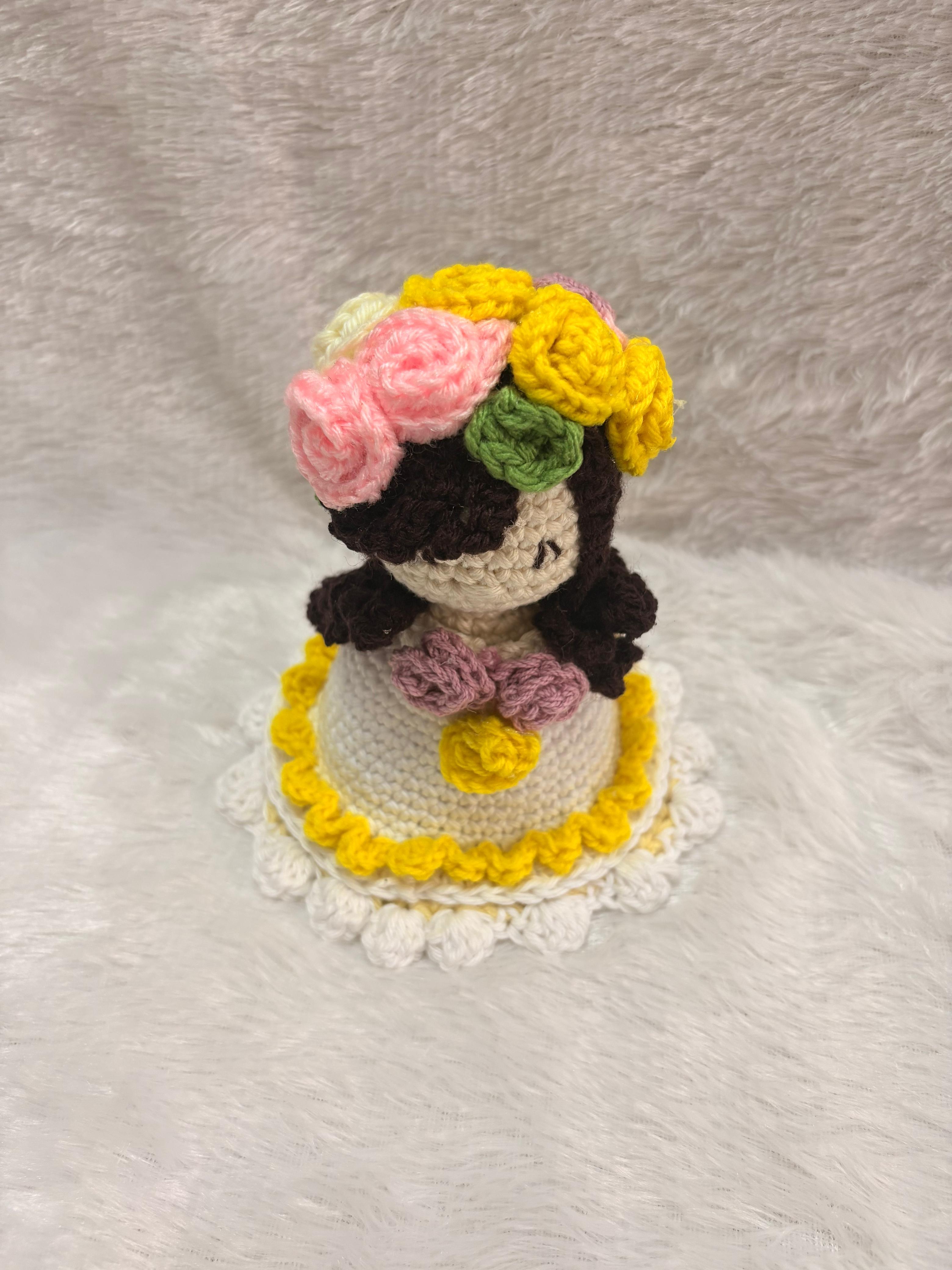 Crochet reversible doll flower bouquet.