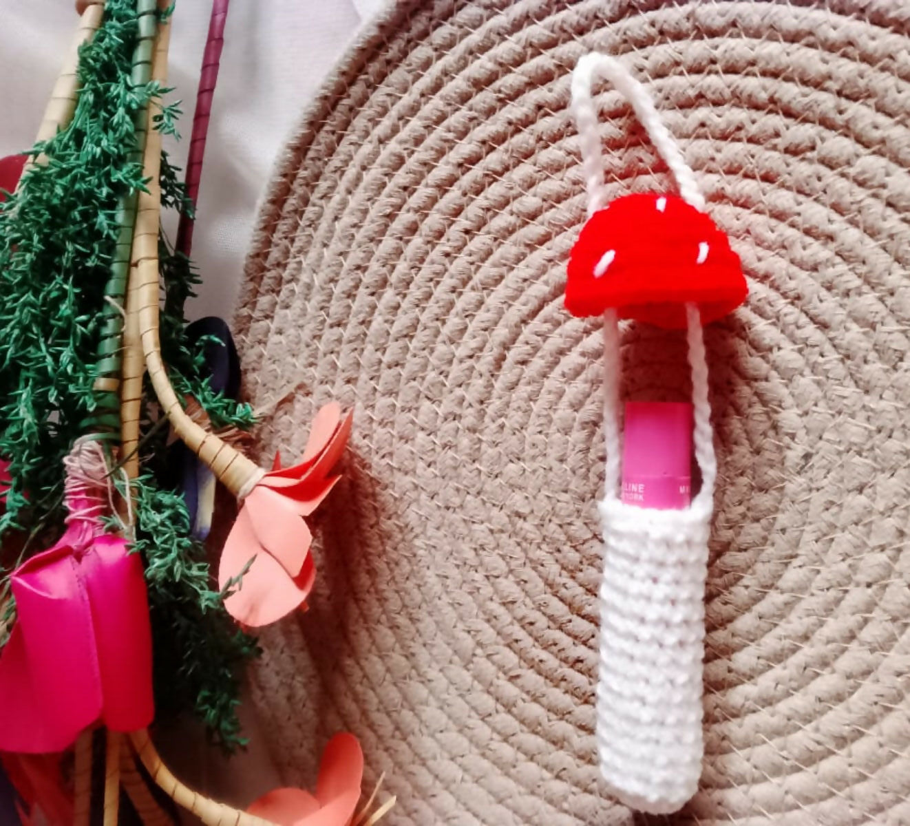 Crochet lip balm holder 