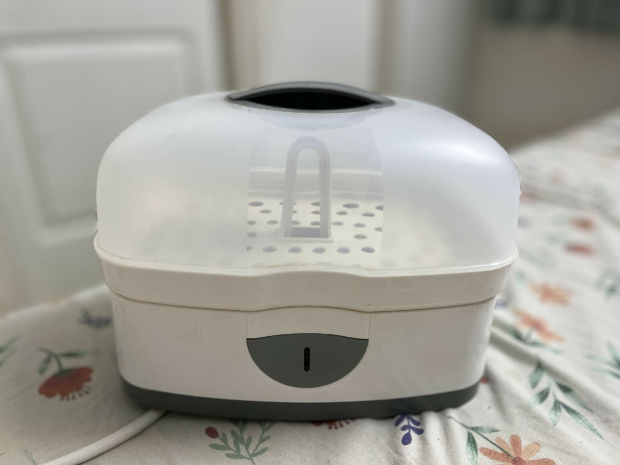 Chicco 2 in1 Steam Sterilizer | Sterilizes upto 6 Bottles | Kills 99.9% Of Germs | 24hrs Sterilization in 5 Mins | Auto Switch Off | Portable & Travel Friendly