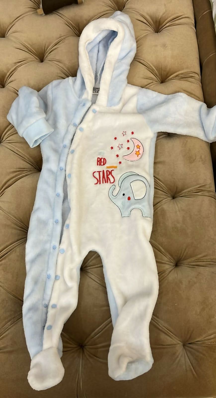 Add a dash of whimsy to your baby's wardrobe with the Baby Falafel Romper, crafted from soft and breathable fabric for all-day comfort. Perfect for playtime or casual outings, this romper combines comfort and cuteness for your little one.