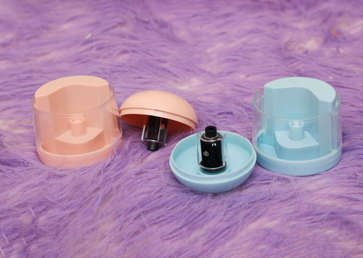 Creative appearance and space saver, small and portable Comes with removable tray, easily to operate for small kids, Best Sharpener for kids