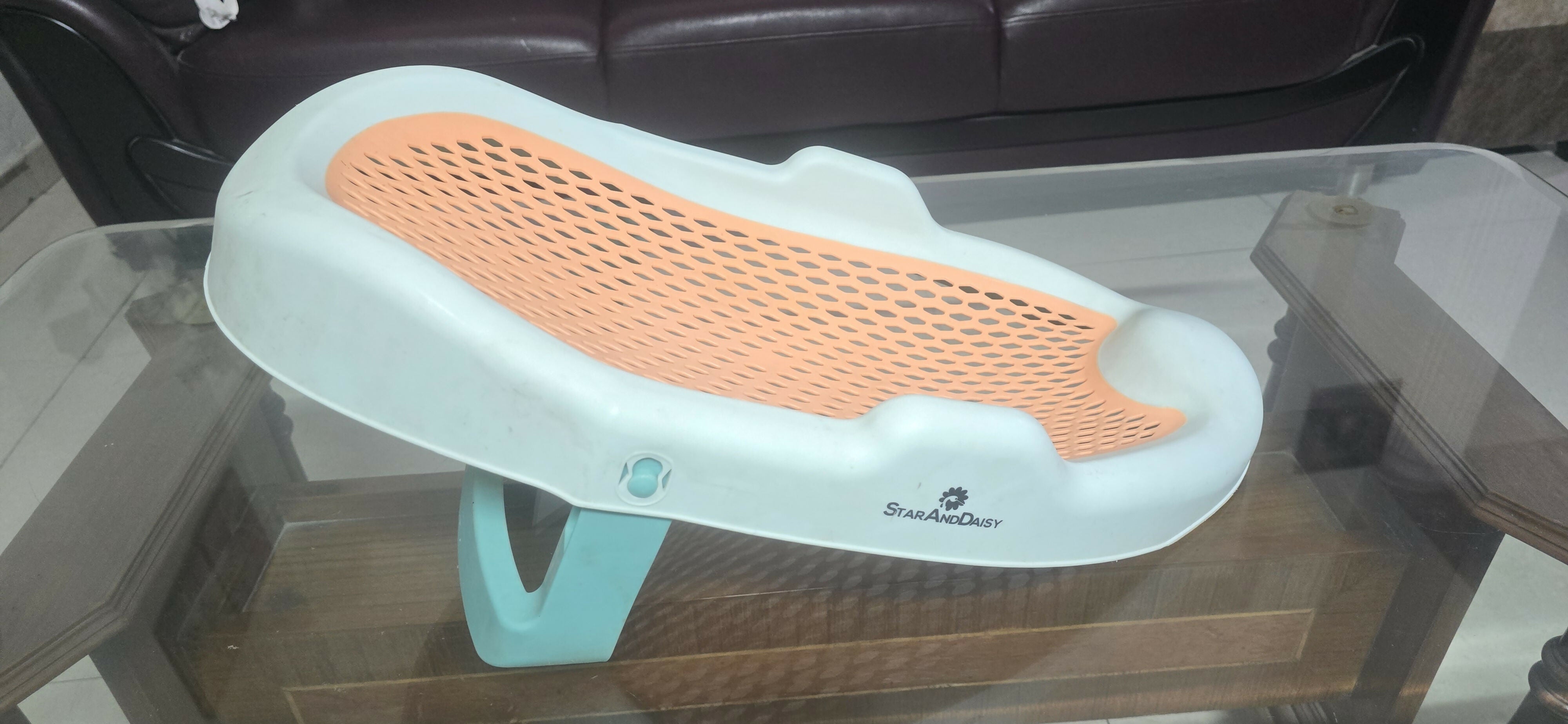 STAR & DAISY Baby Bath Tub Seat (Anti Slip) Chair Foldable Baby Bath Chair (Orange )