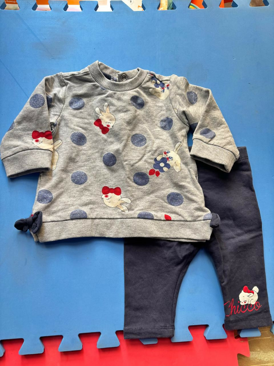 CHICCO baby girl clothing set – sweatshirt and leggings with cute bow details, 3 months.