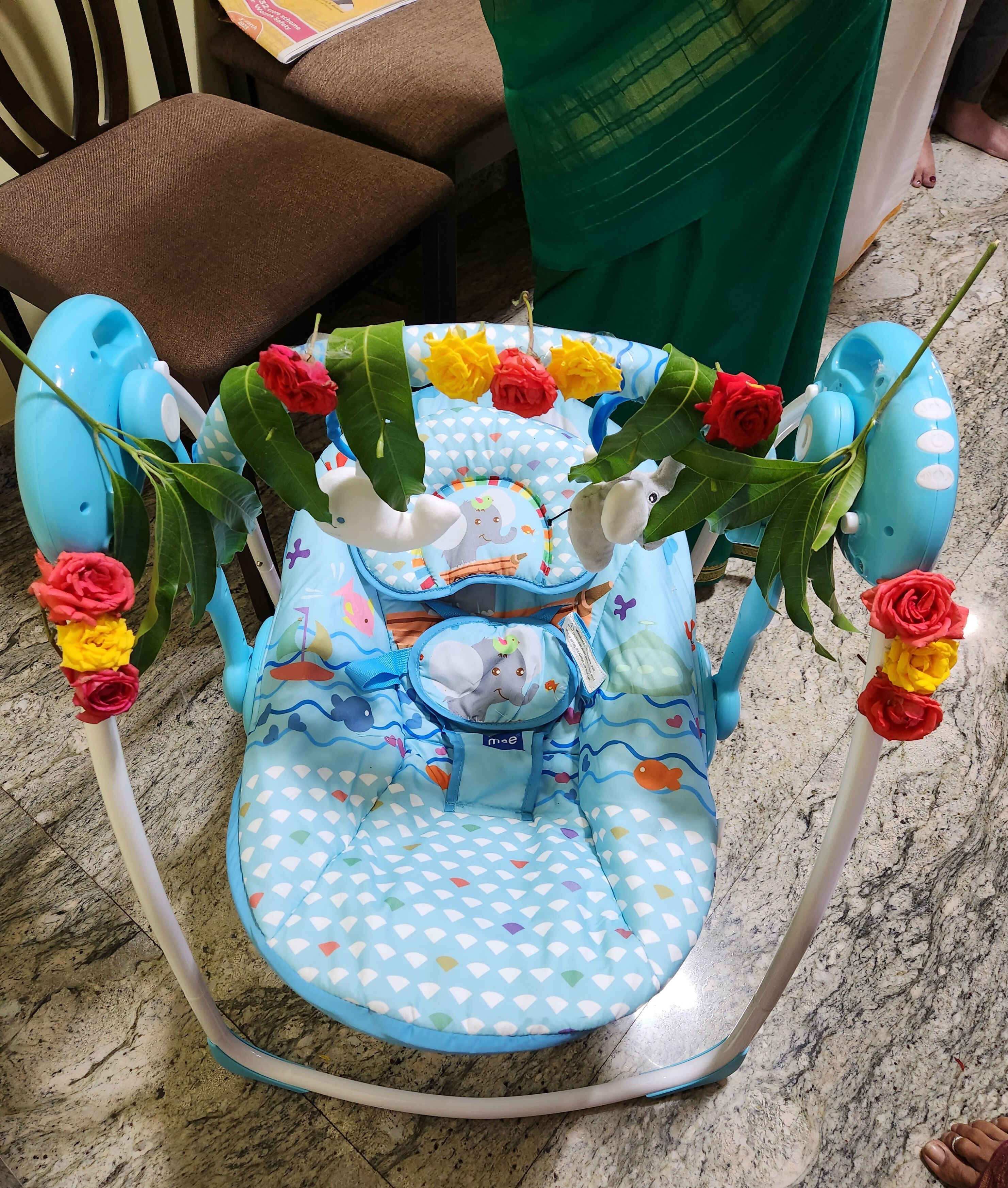 MEE MEE Baby Swing/Bouncer - Safari Theme