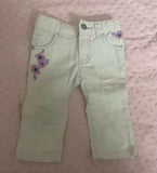 Style meets comfort with GUESS Jeans for Kids - the perfect choice for trendy little fashionistas everywhere!