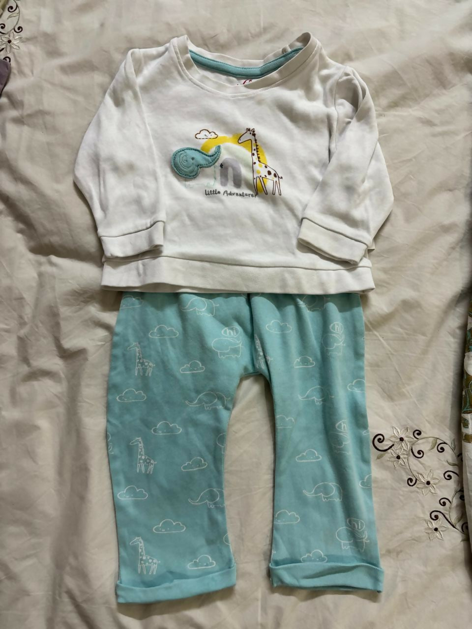 HAMLEYS baby boy T-shirt and trousers set – soft cotton embroidered outfit for 6–9 months.