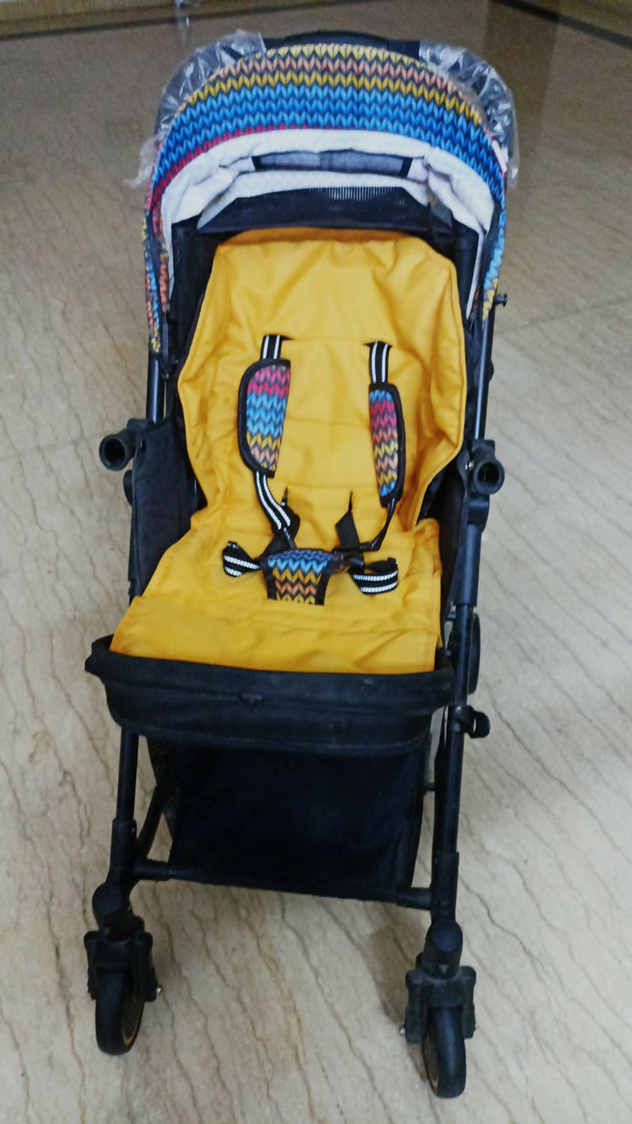The BABYHUG Rock Star Stroller/Pram Cum Rocker offers comfort, safety, and convenience in one—perfect for stylish and secure rides with your baby!