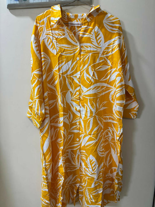BELLA MAMA tropical leaf maternity shirt dress – nursing-friendly, comfy, and wearable beyond pregnancy.